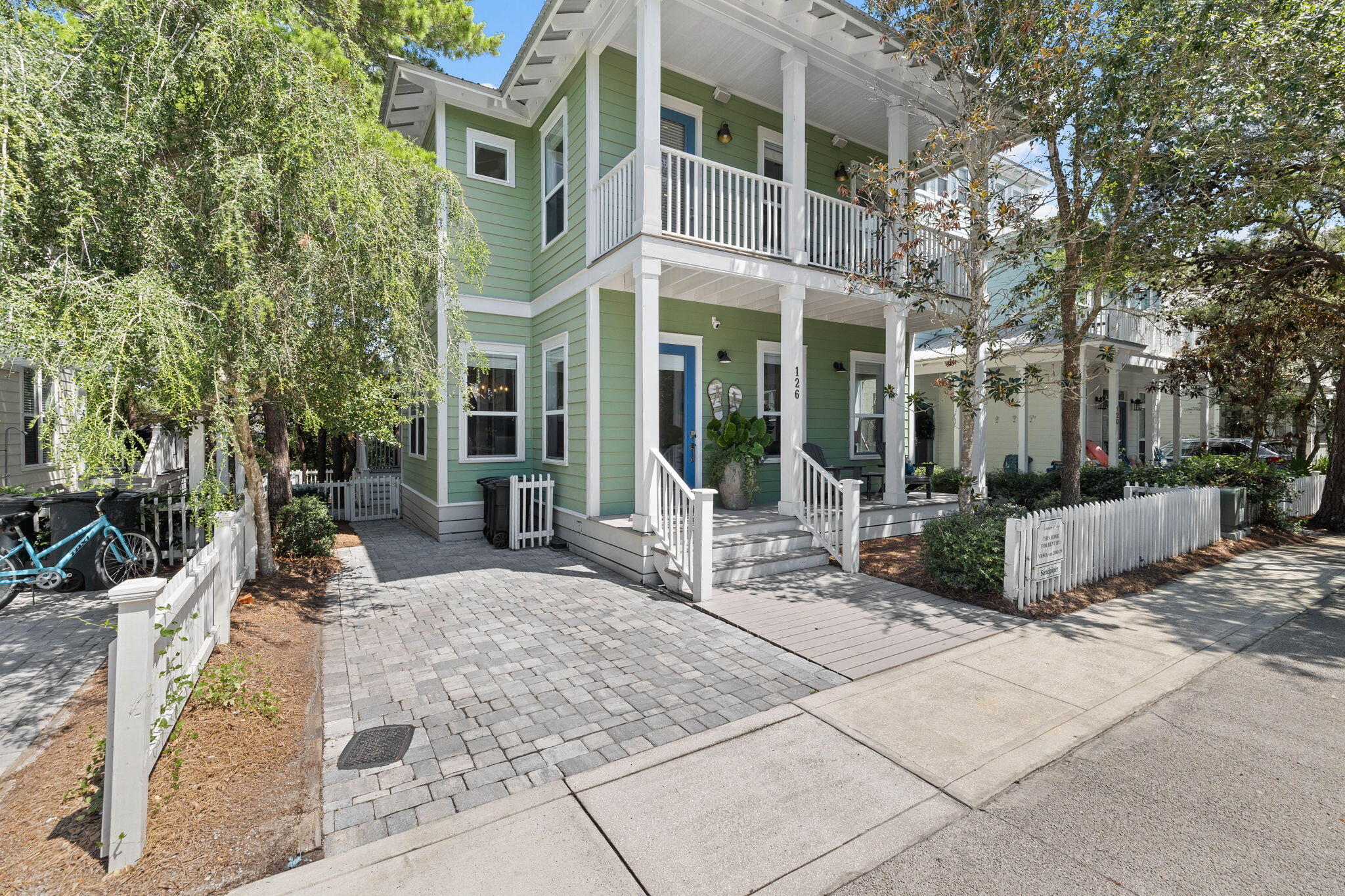 SUMMER'S EDGE - Residential