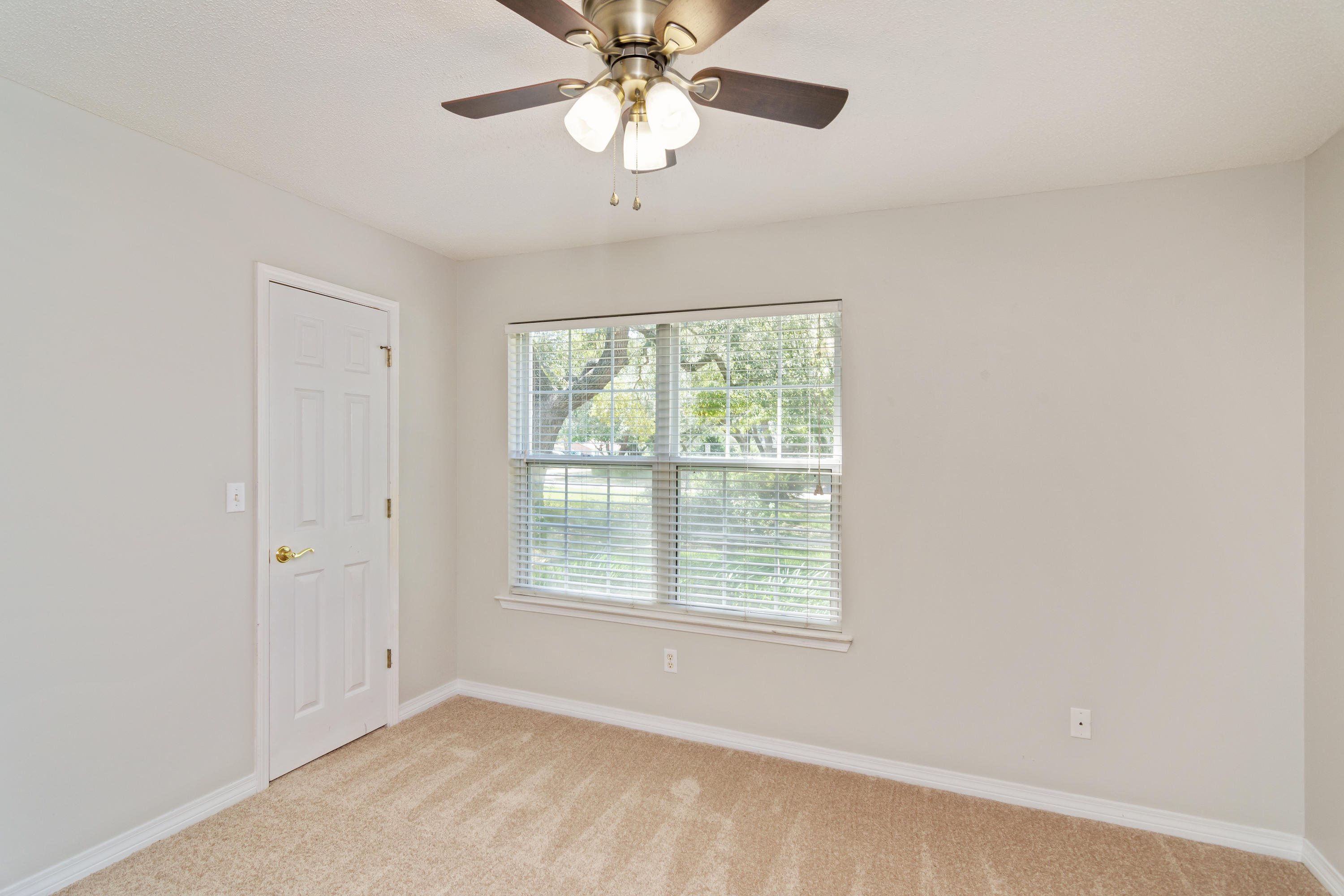 MAGNOLIA SHORES S/D - Residential