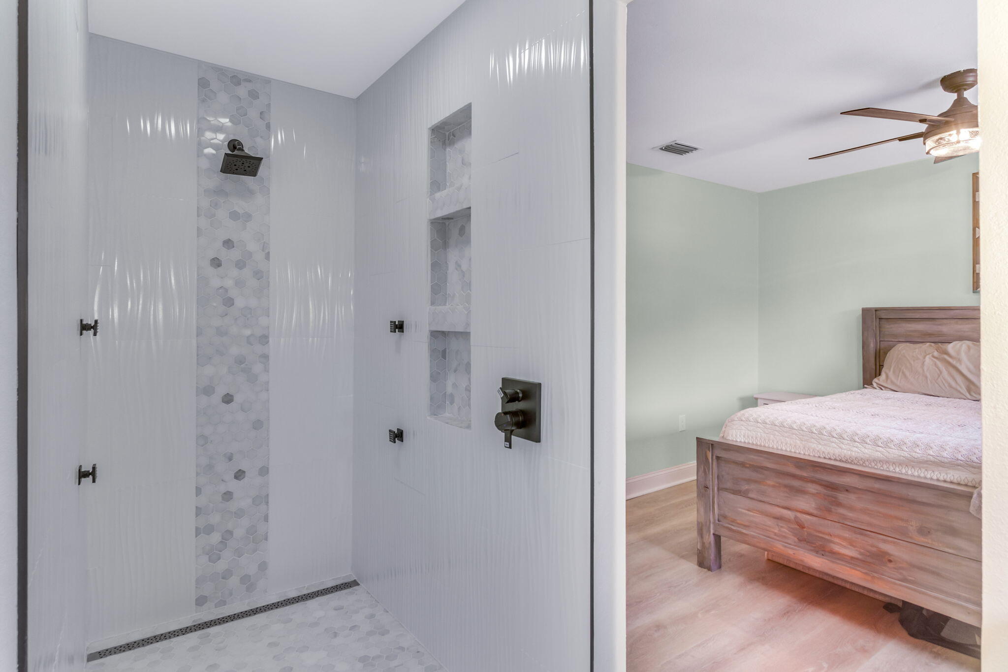 SEA HILLS 1ST - Residential