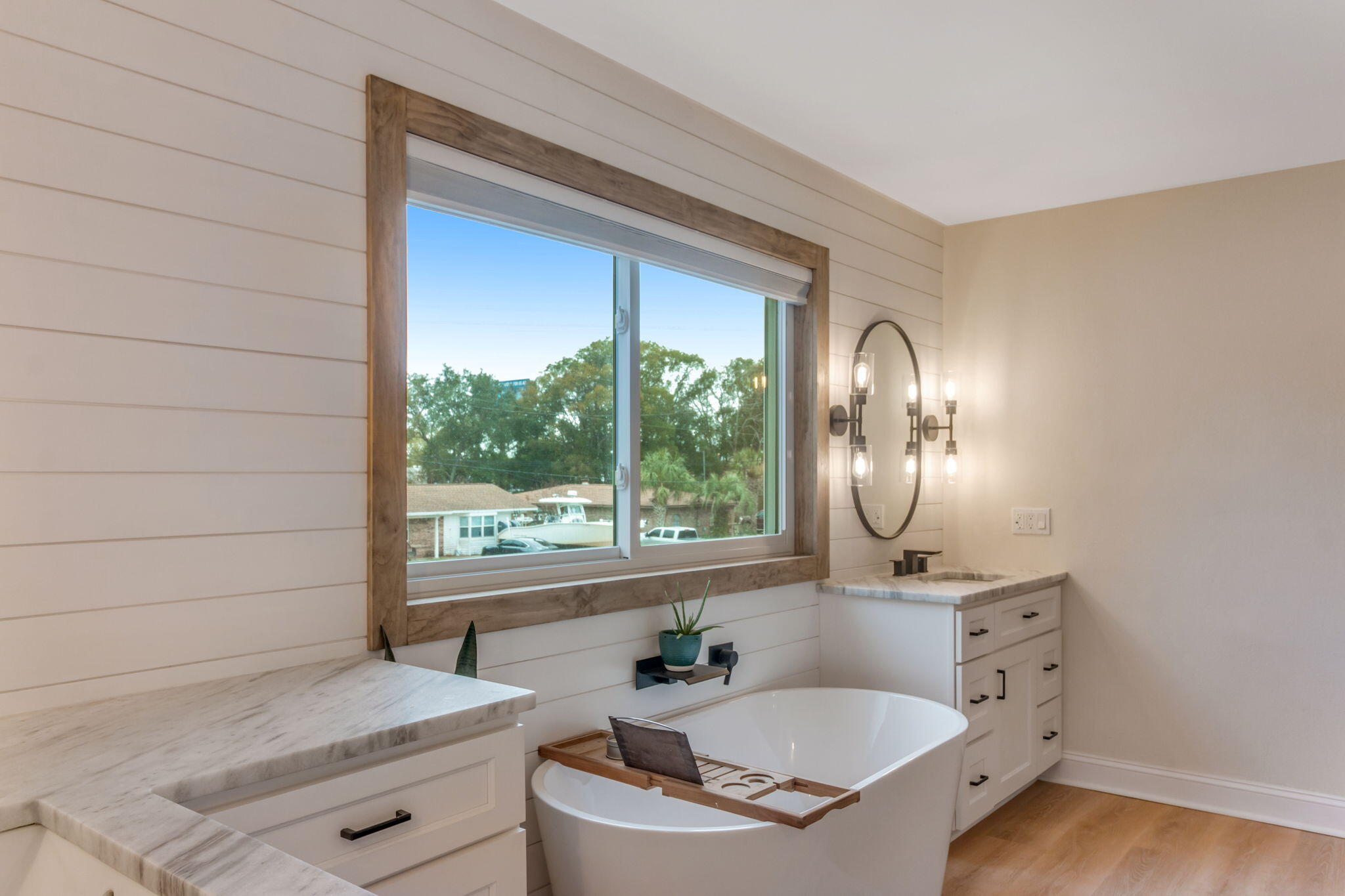 SEA HILLS 1ST - Residential