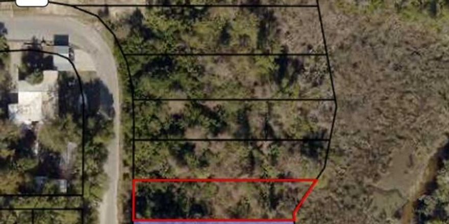 Exceptional Lot in the Heart of Panama City! This ideal lot is conveniently located on a paved road, offering endless possibilities for your dream project. With easy clearing by bush hog and a history of a previous home, it's the perfect canvas to bring your vision to life.
