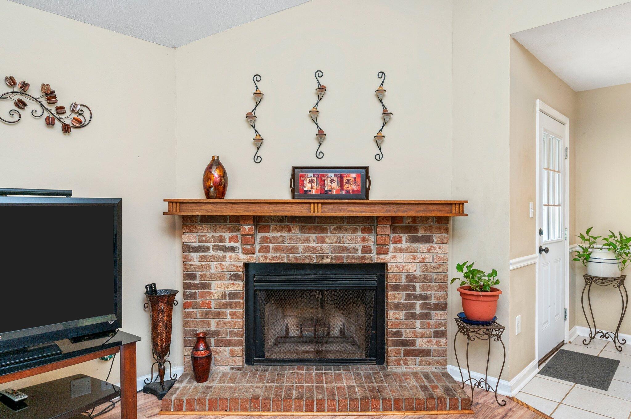 COUNTRY OAKS ESTATES PH 1 - Residential