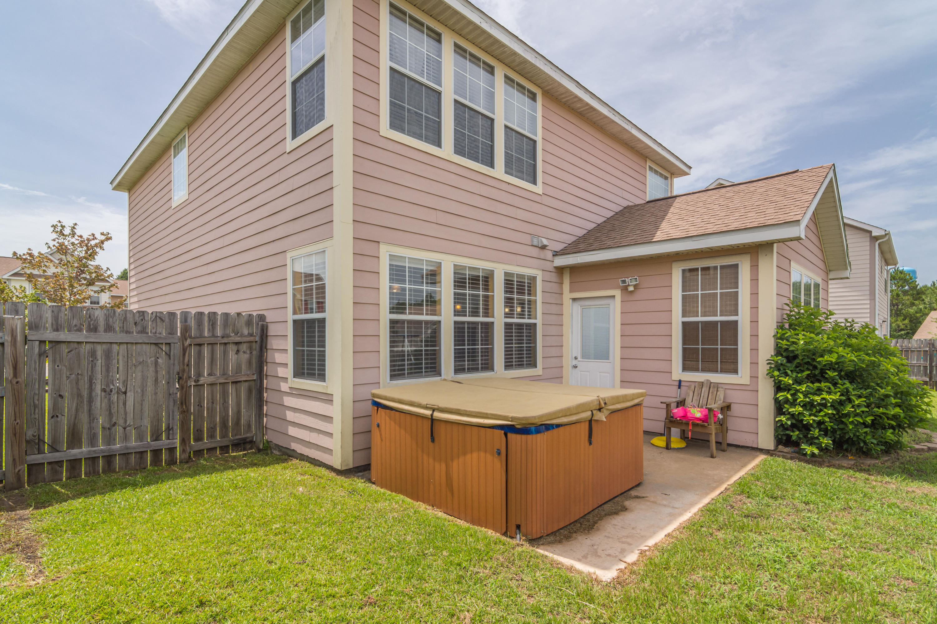 SANDY RIDGE ESTATES - Residential