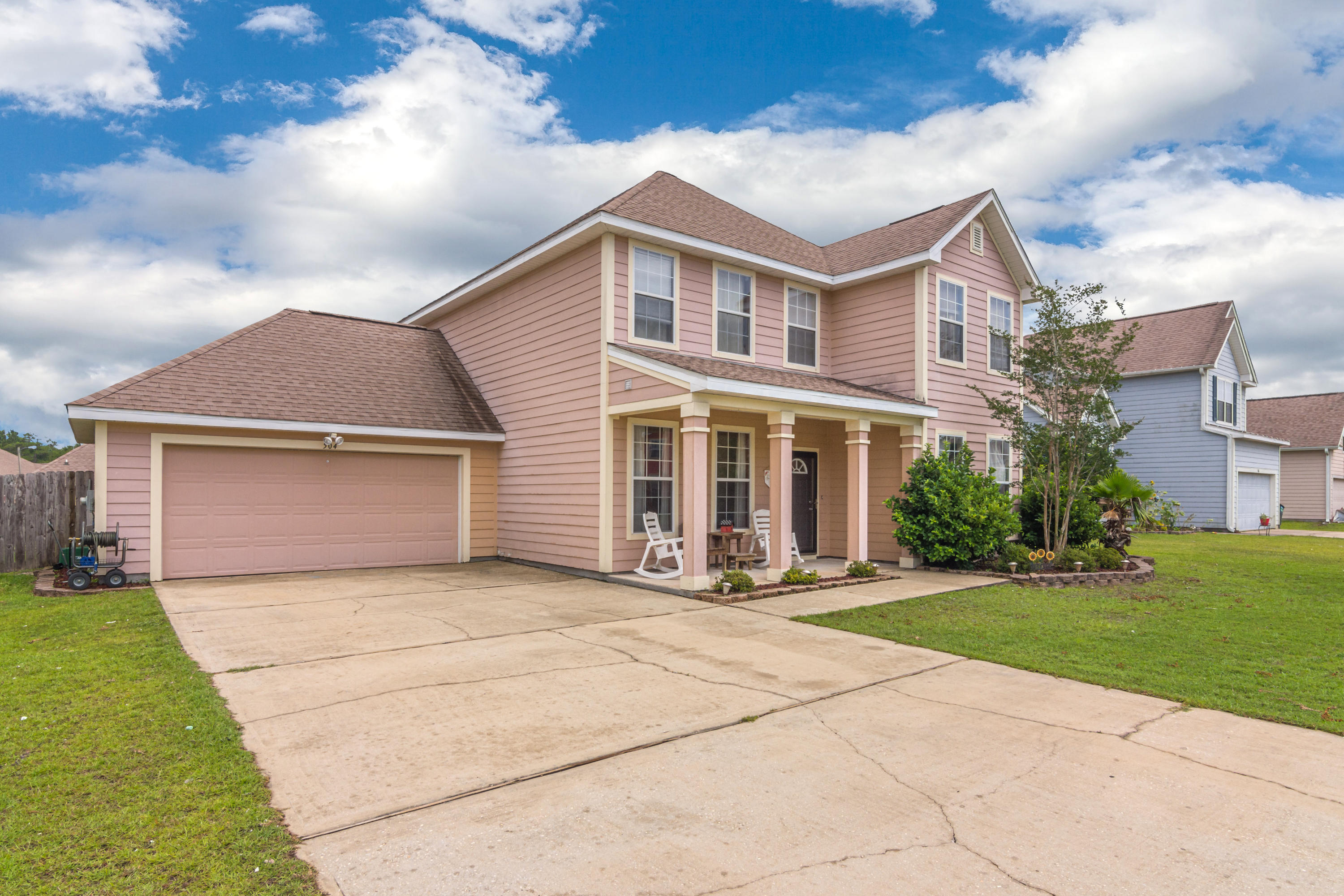 SANDY RIDGE ESTATES - Residential