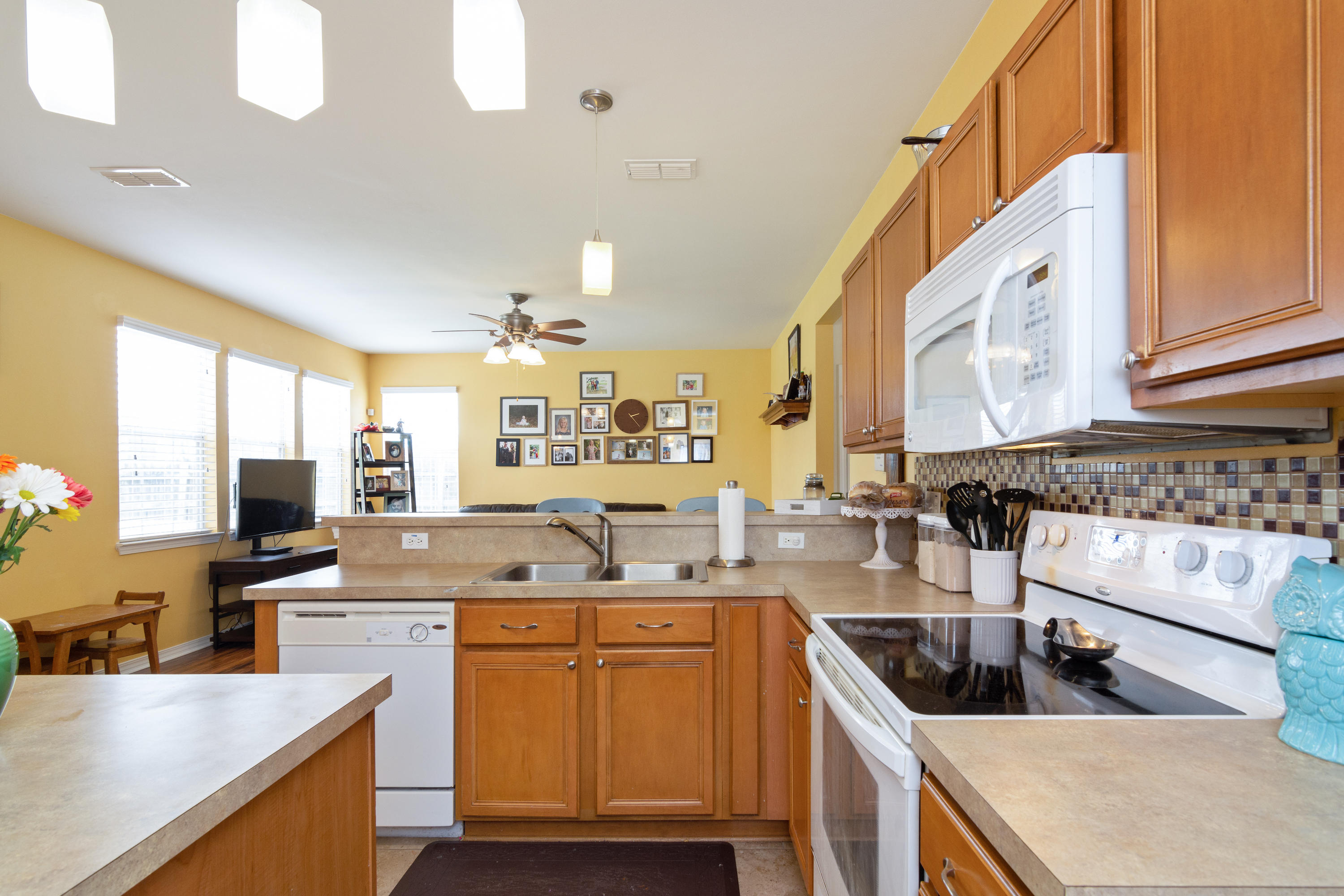 SANDY RIDGE ESTATES - Residential