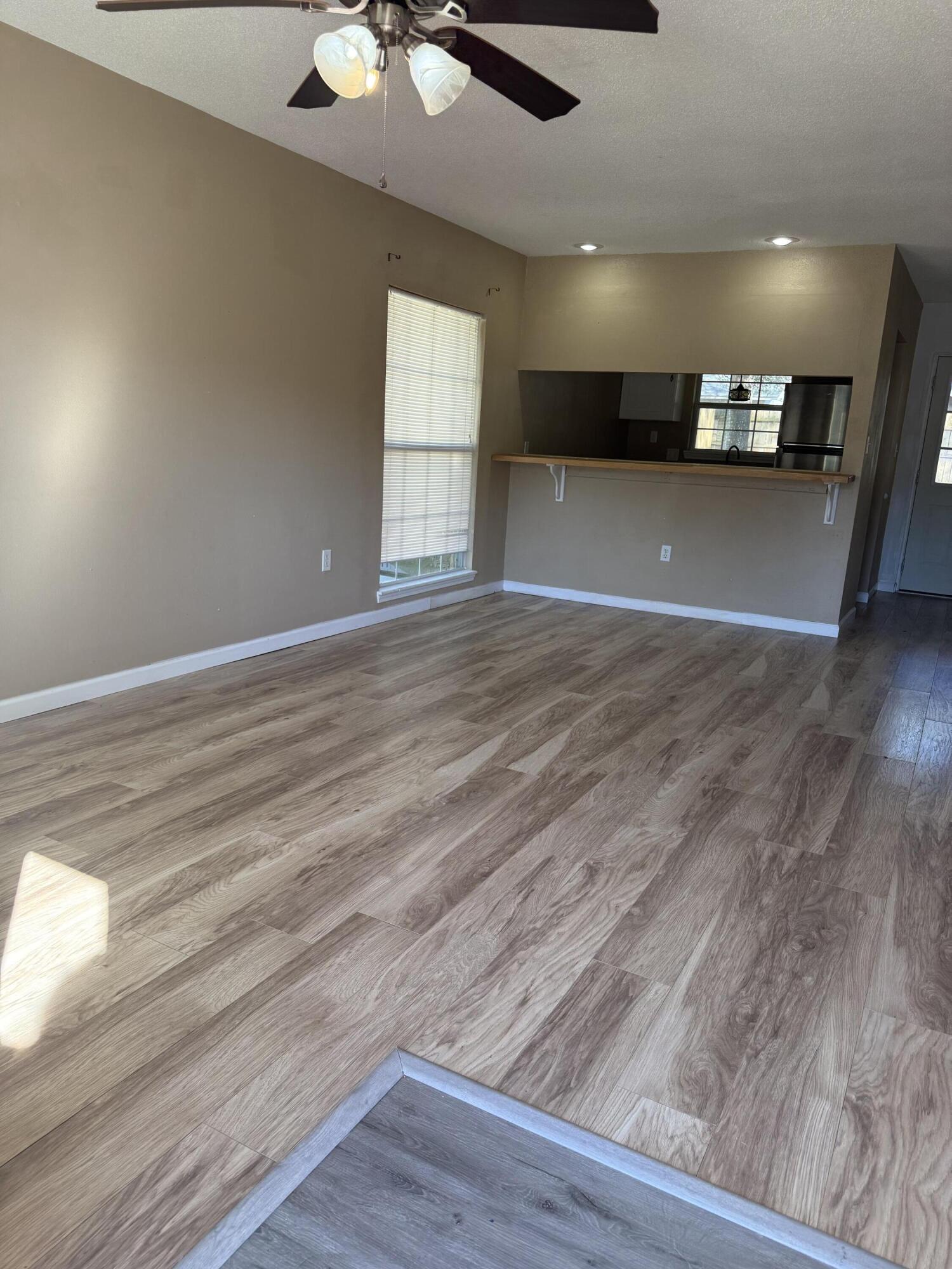 SUNSET STRIP - Residential Lease