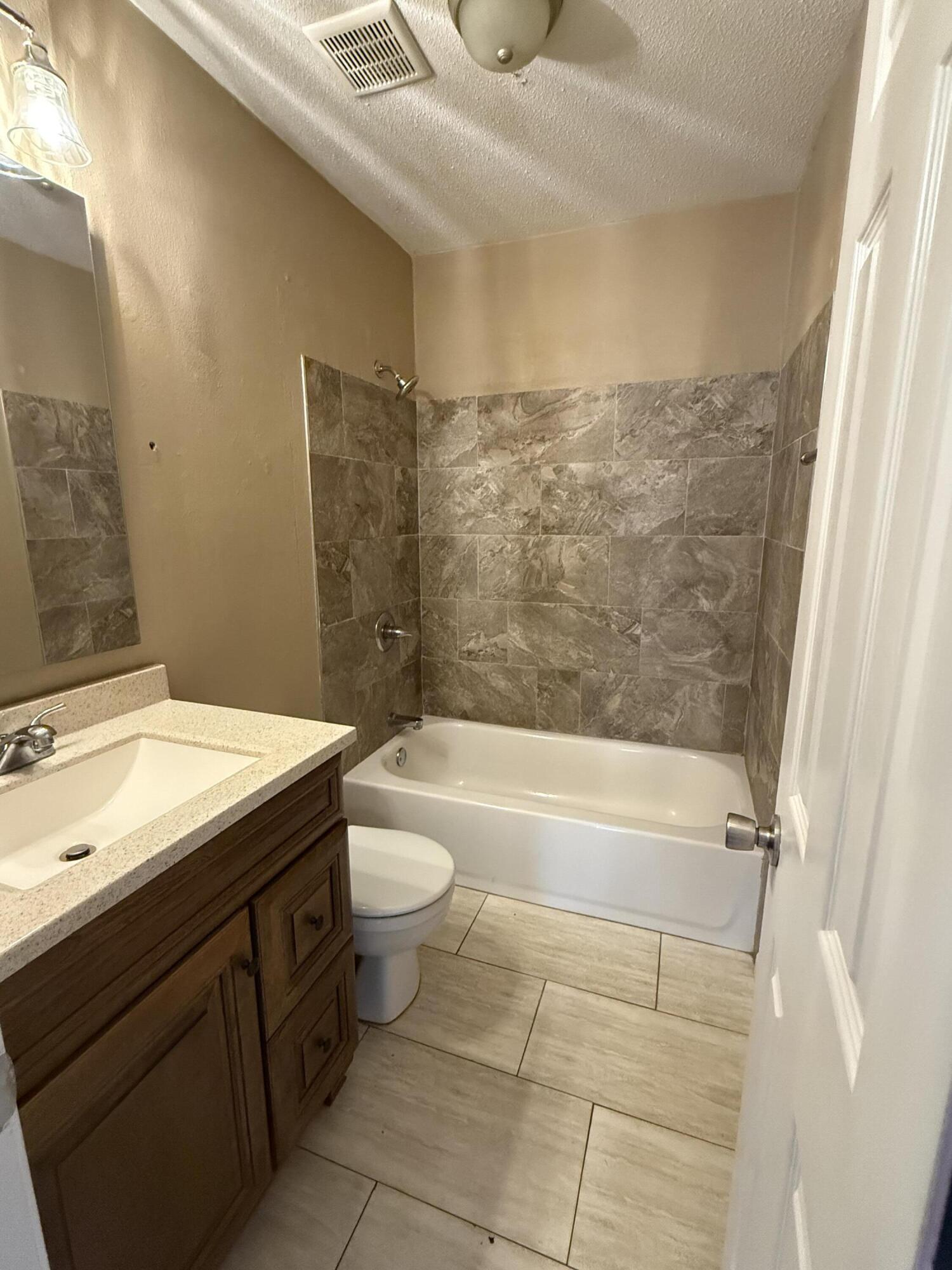 SUNSET STRIP - Residential Lease