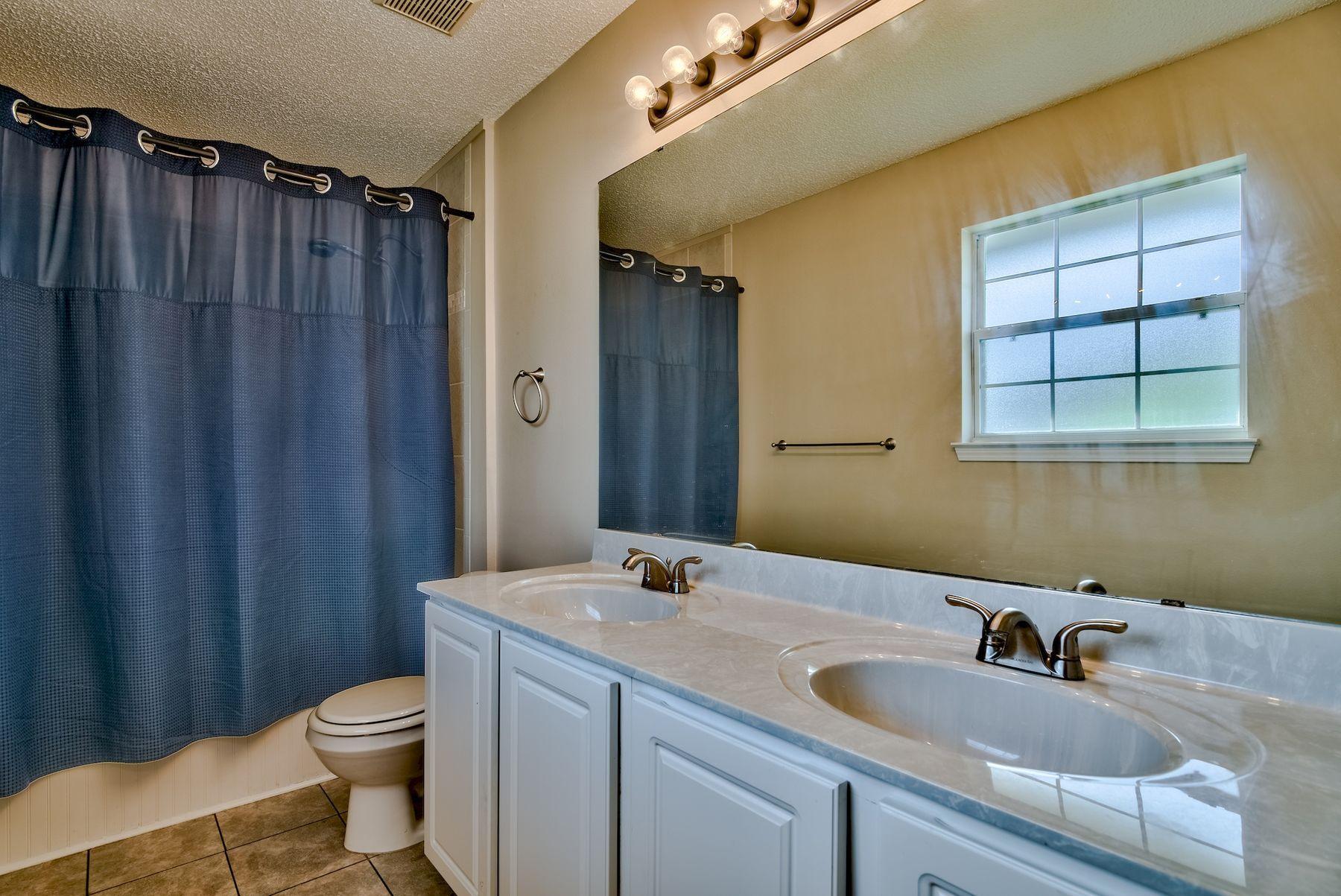 Twin Lakes S/D - Residential