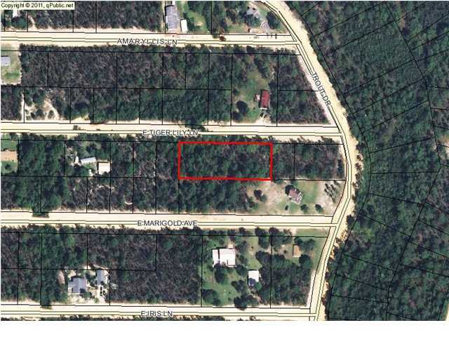 4 lots in a group... almost 1 acre, somewhat private, wooded. Great location for mobile home or a new home to be built.