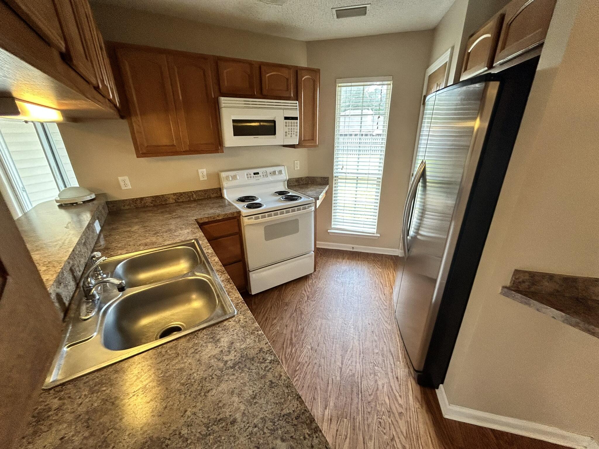 LEE FARMS PH I - Residential Lease