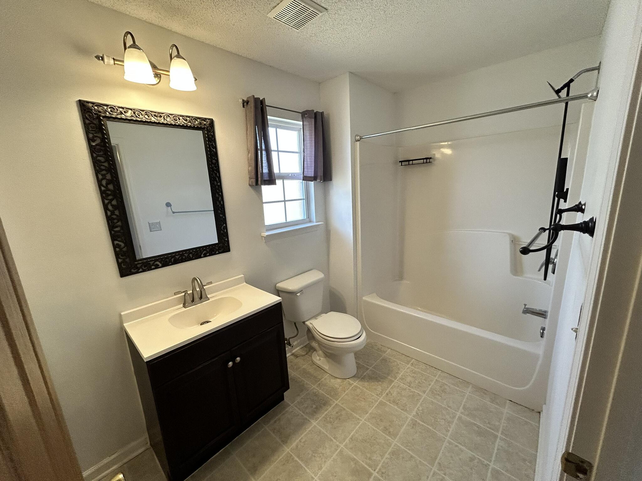 LEE FARMS PH I - Residential Lease