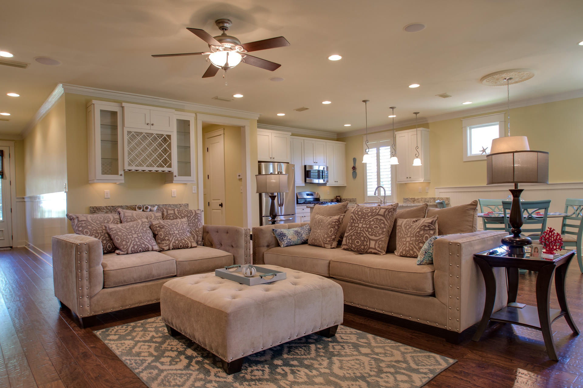 CARSON OAKS - Residential