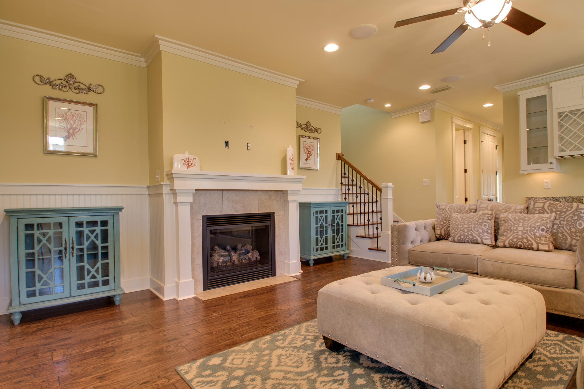 CARSON OAKS - Residential