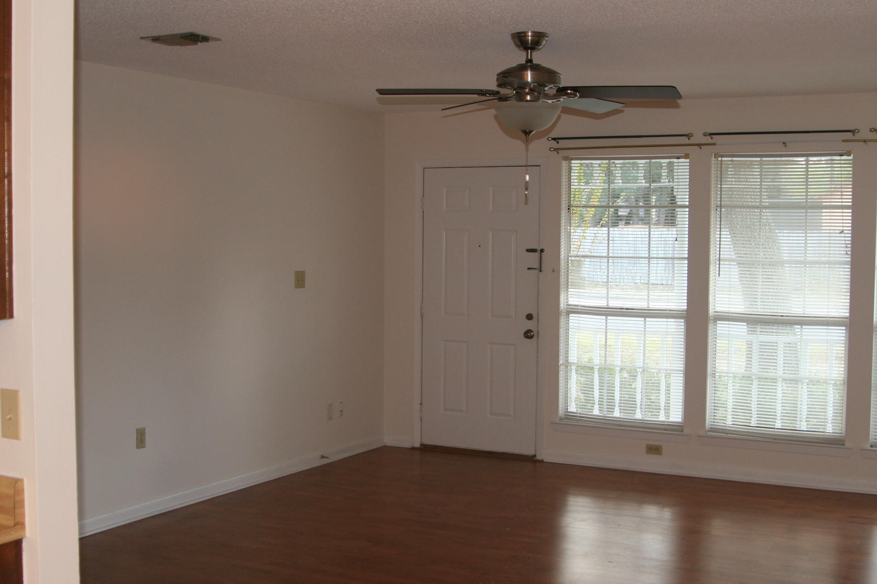 CREEKSIDE - Residential Lease