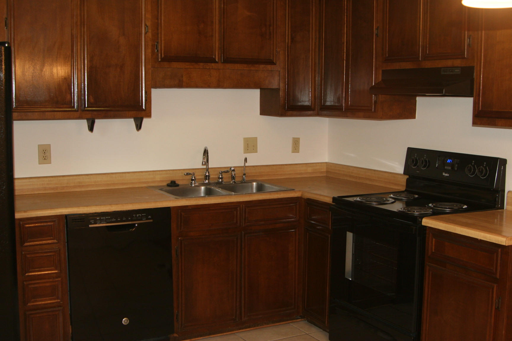 CREEKSIDE - Residential Lease