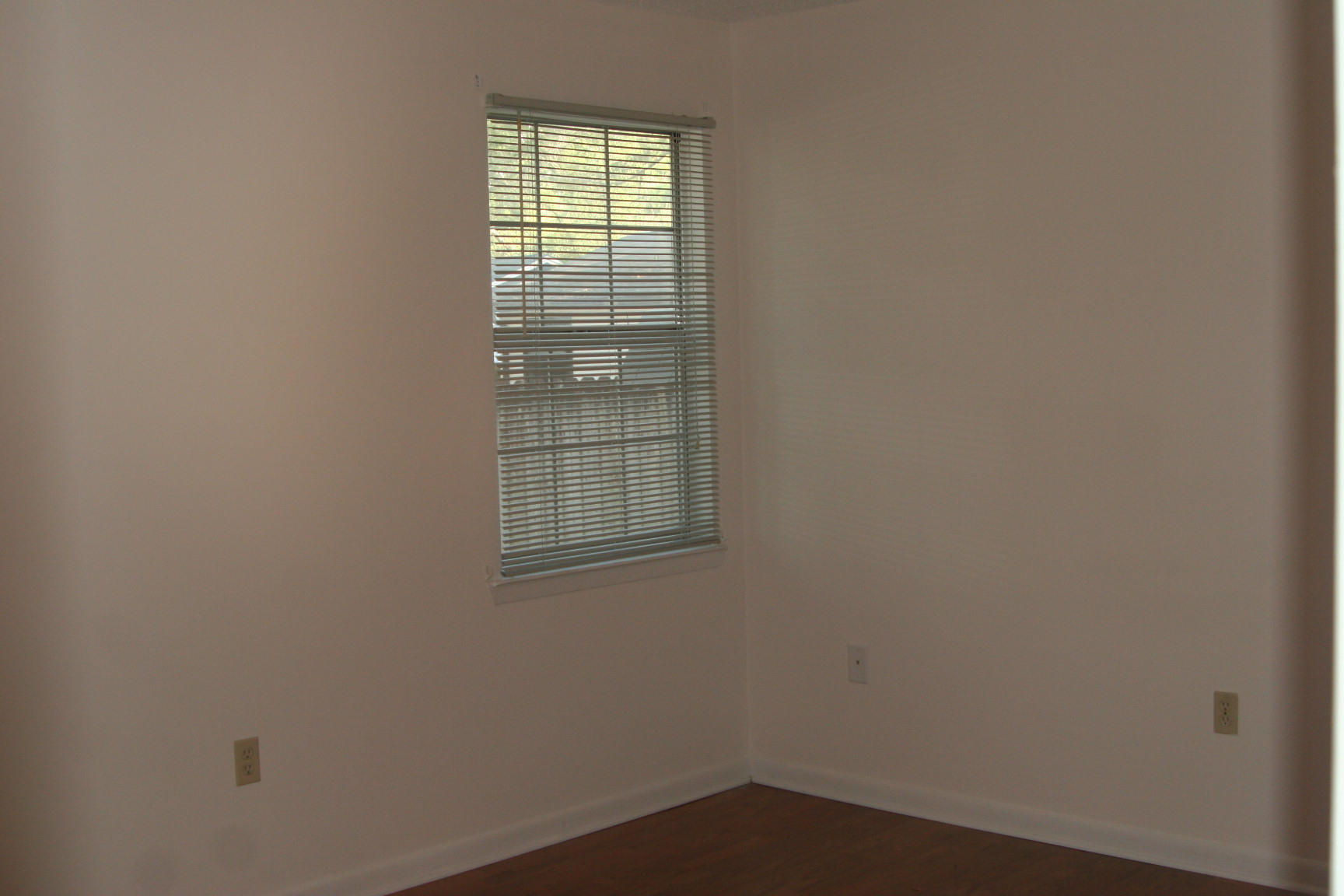 CREEKSIDE - Residential Lease