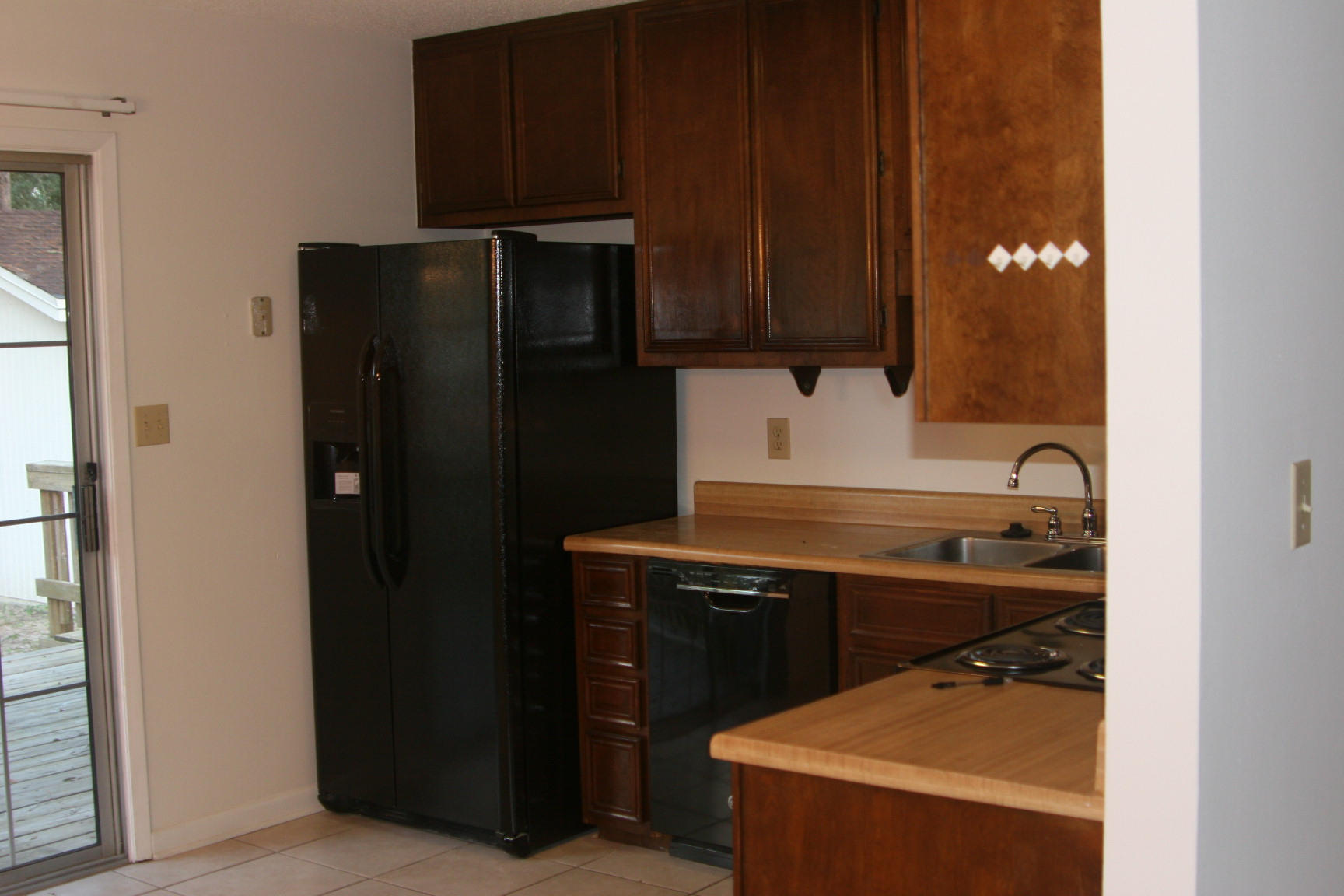 CREEKSIDE - Residential Lease