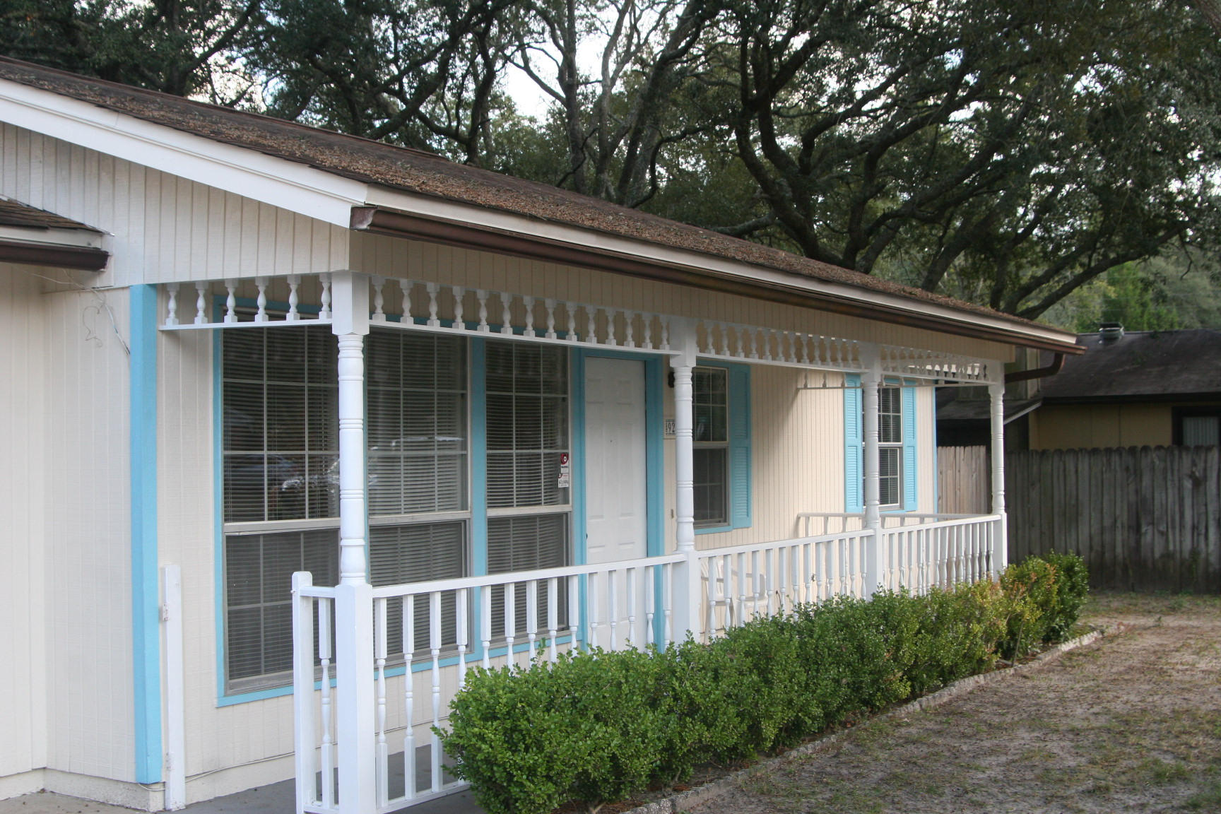 CREEKSIDE - Residential Lease