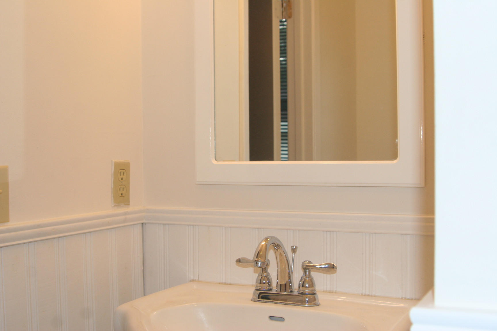 CREEKSIDE - Residential Lease