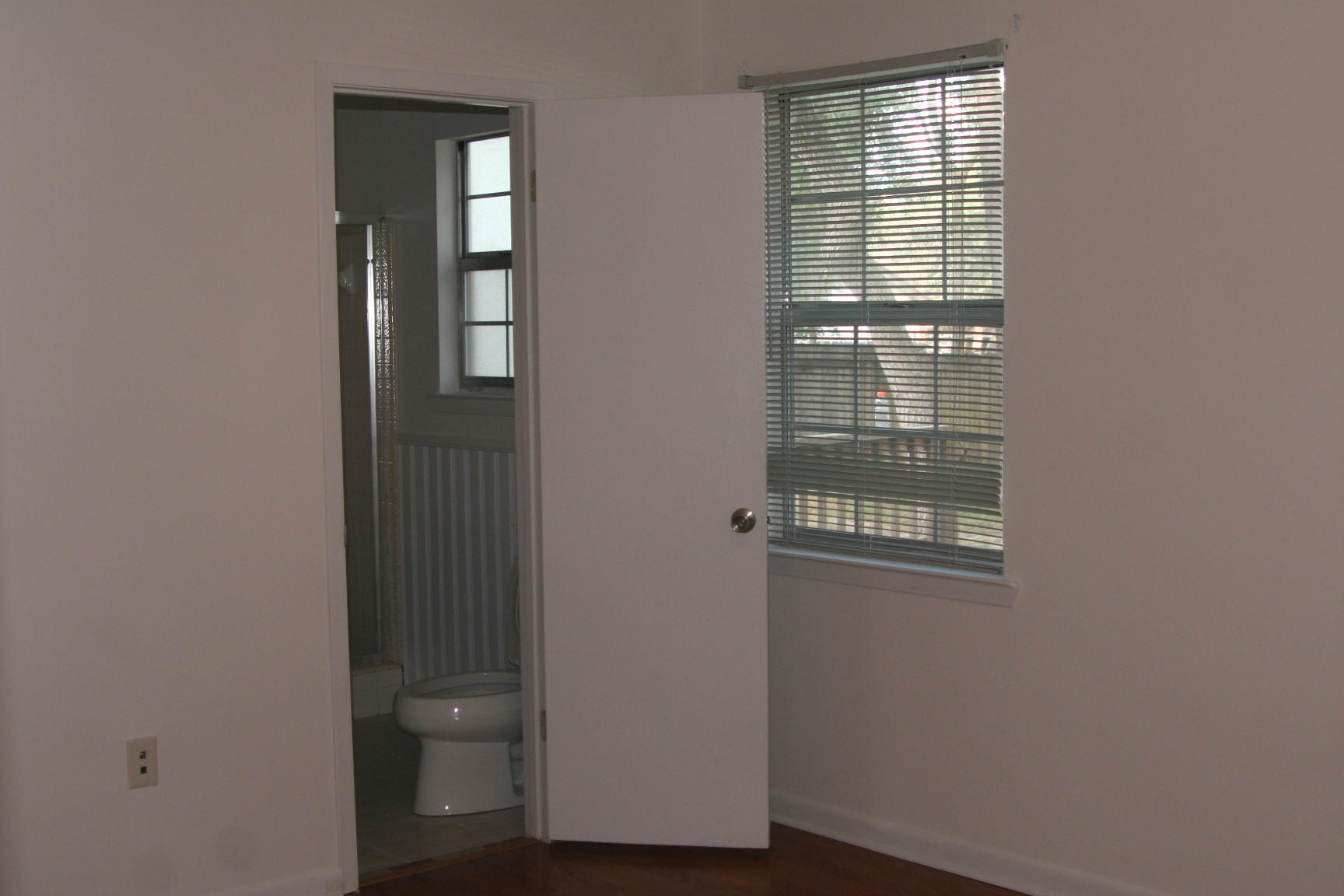 CREEKSIDE - Residential Lease