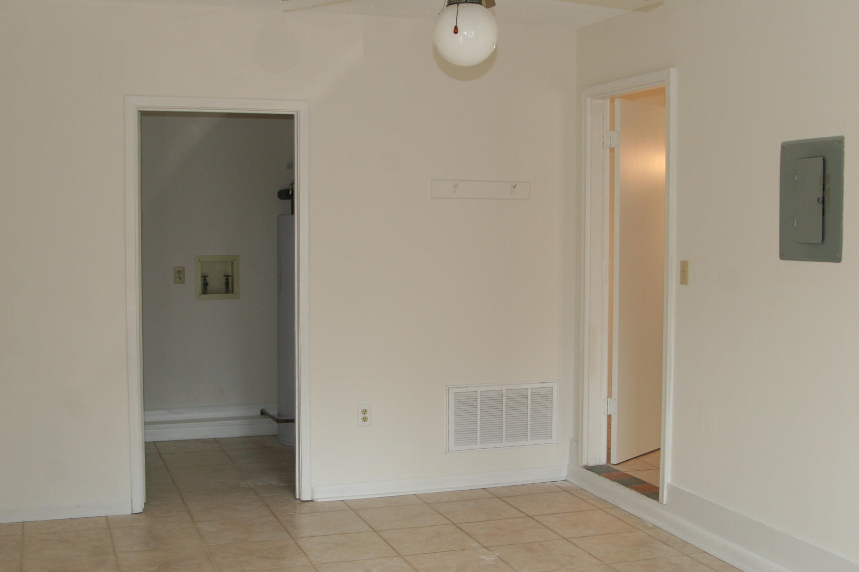 CREEKSIDE - Residential Lease