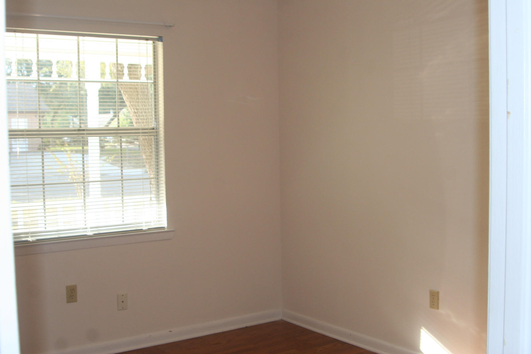 CREEKSIDE - Residential Lease