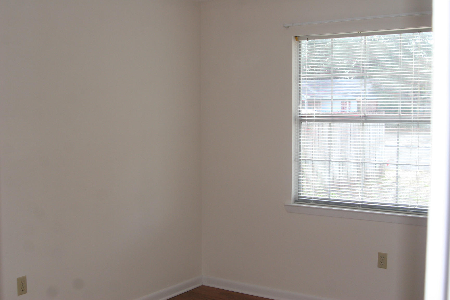 CREEKSIDE - Residential Lease