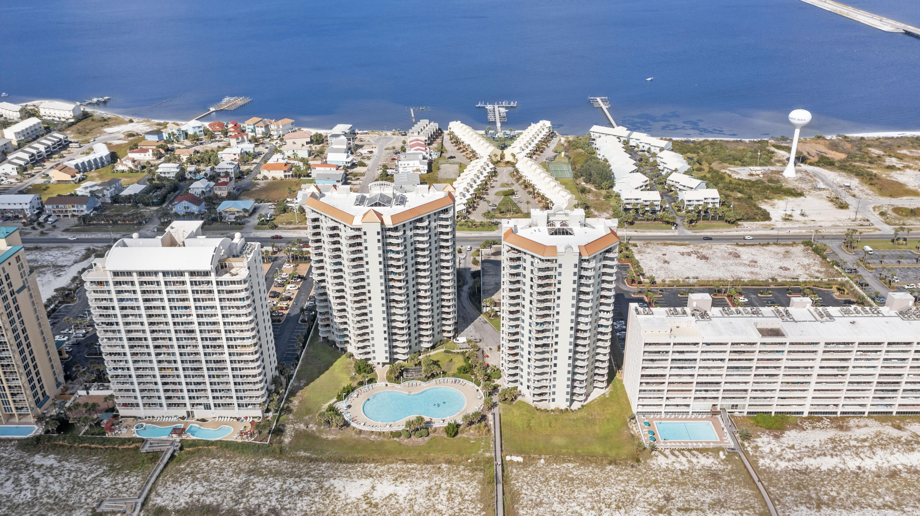 BEACH COLONY RESORT - Residential