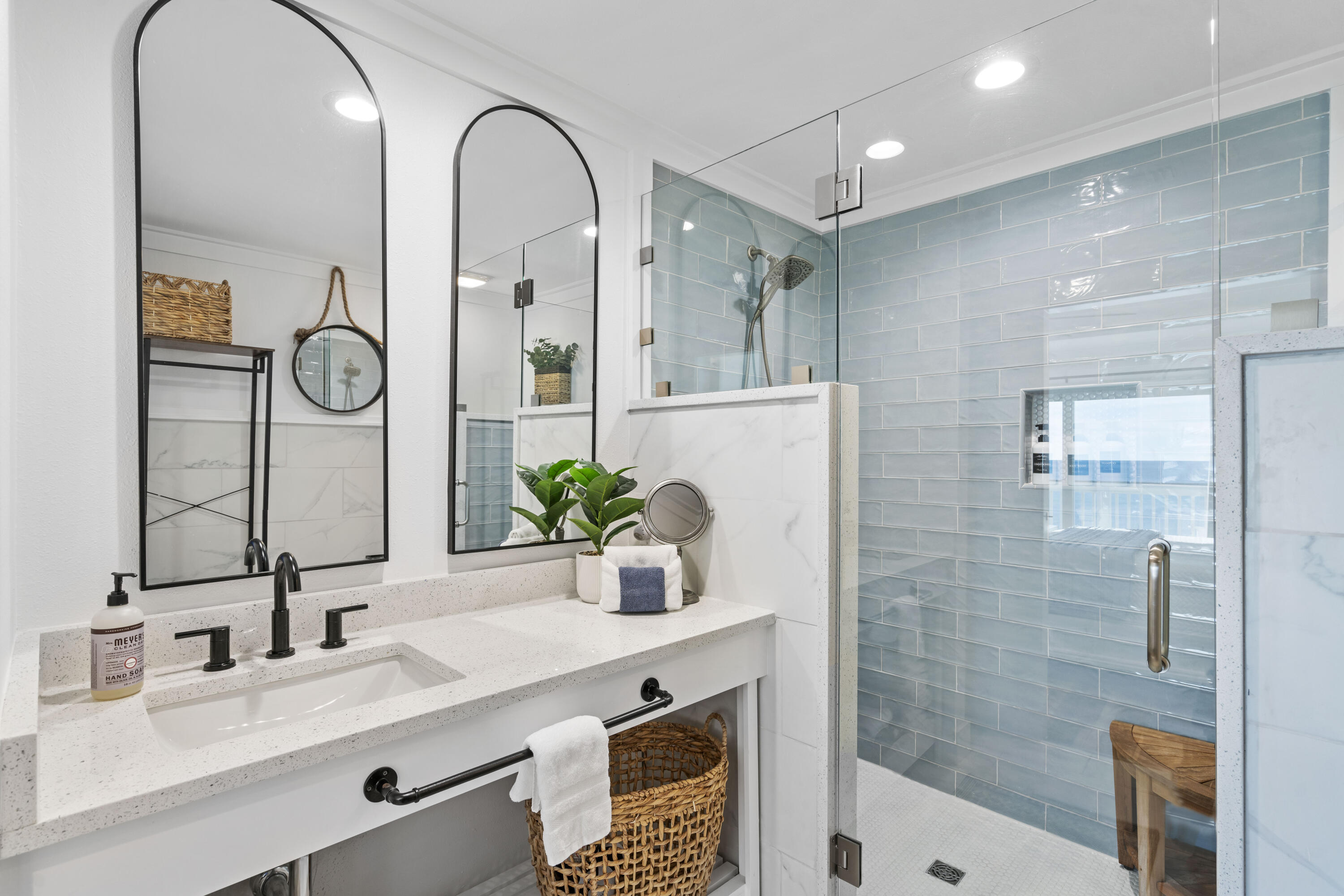 SEACREST TOWNHOMES - Residential