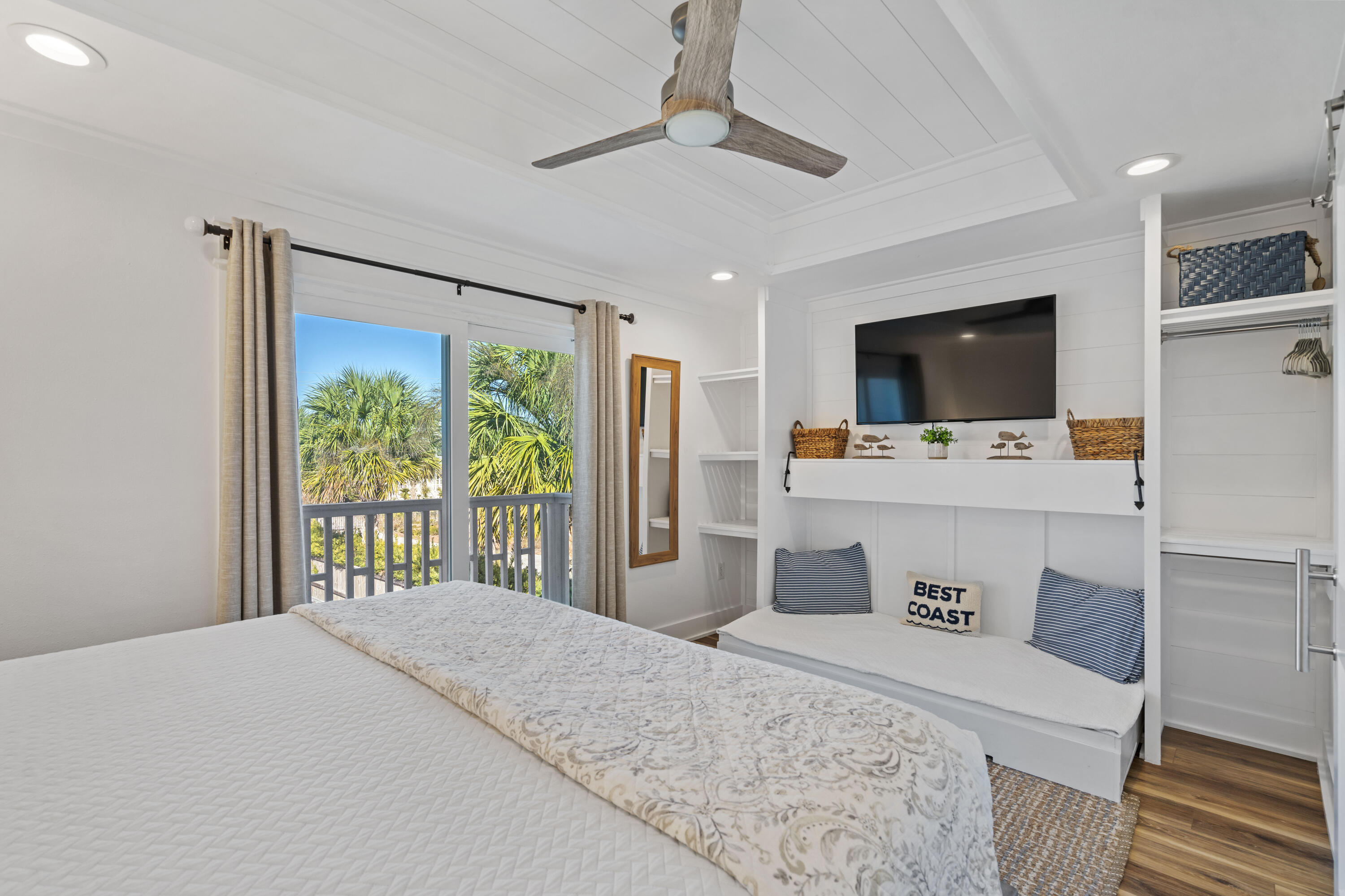 SEACREST TOWNHOMES - Residential