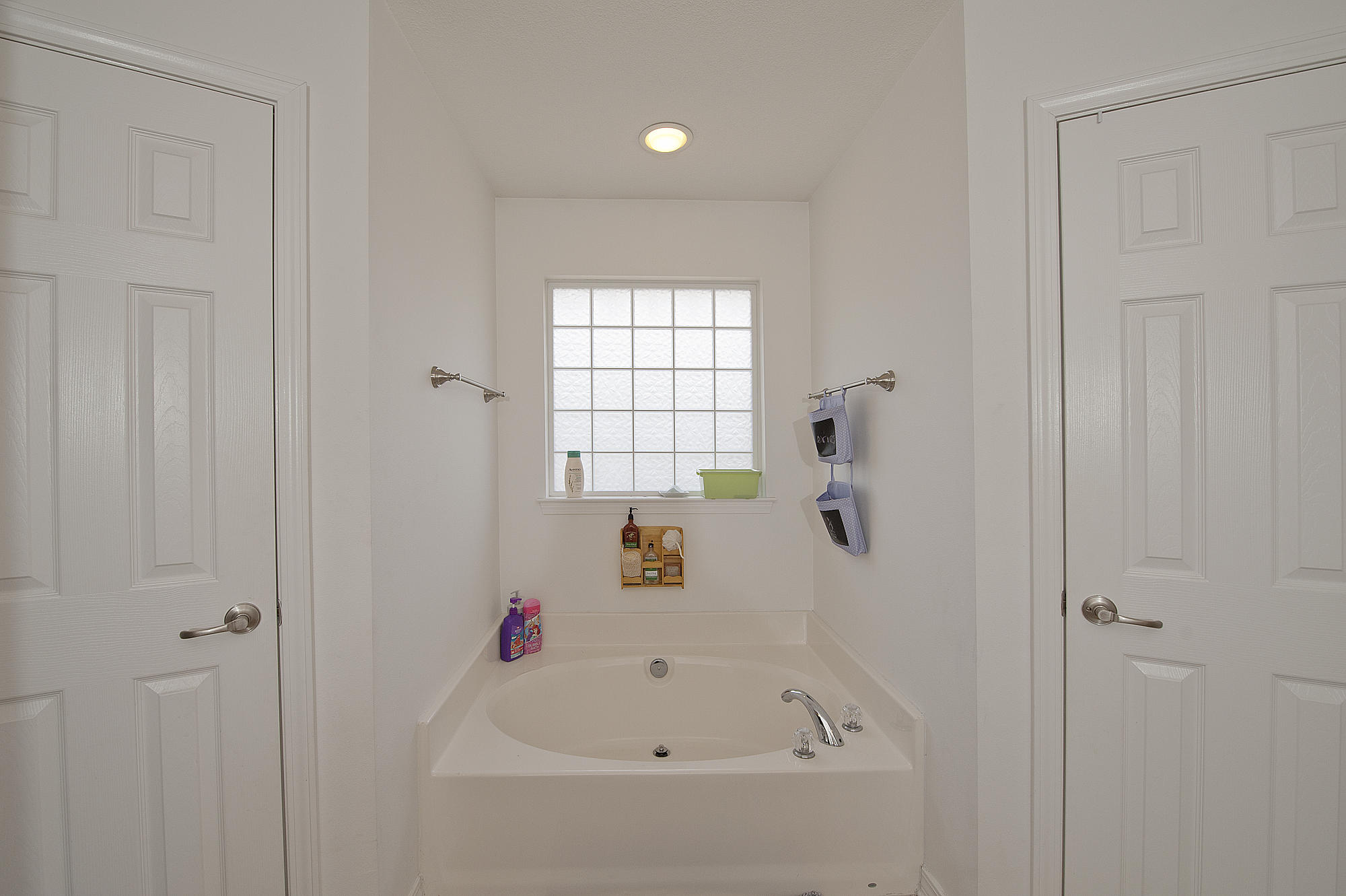 HIDDEN ESTATES - Residential