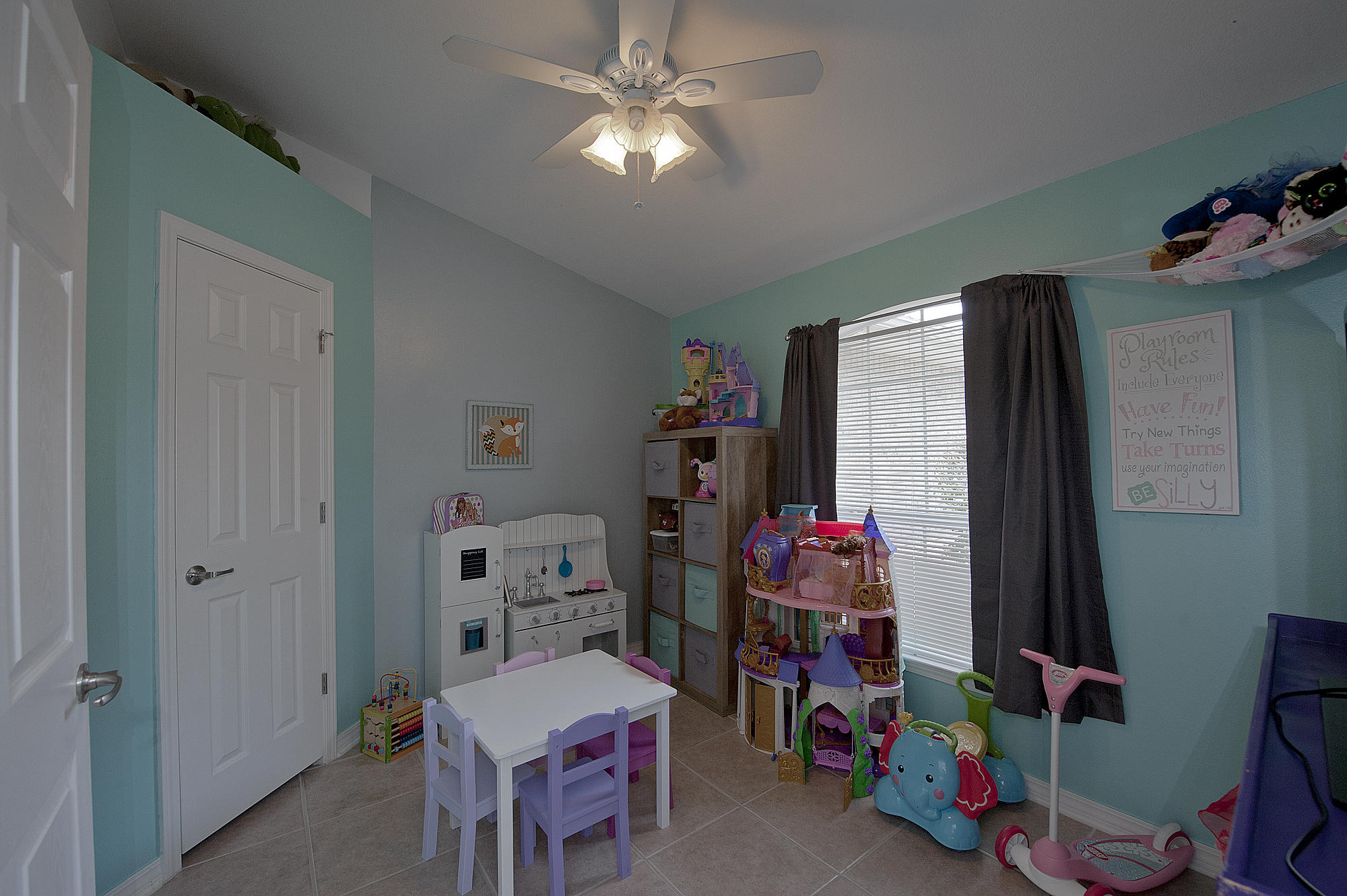 HIDDEN ESTATES - Residential