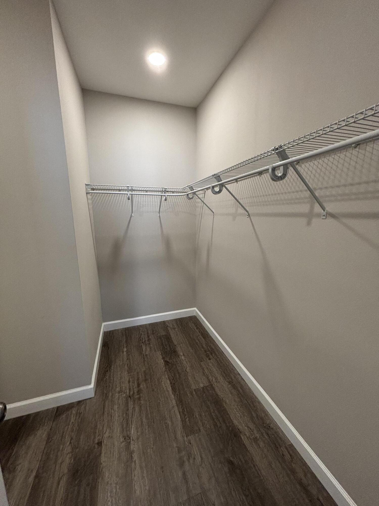 STABLE LANES - Residential Lease