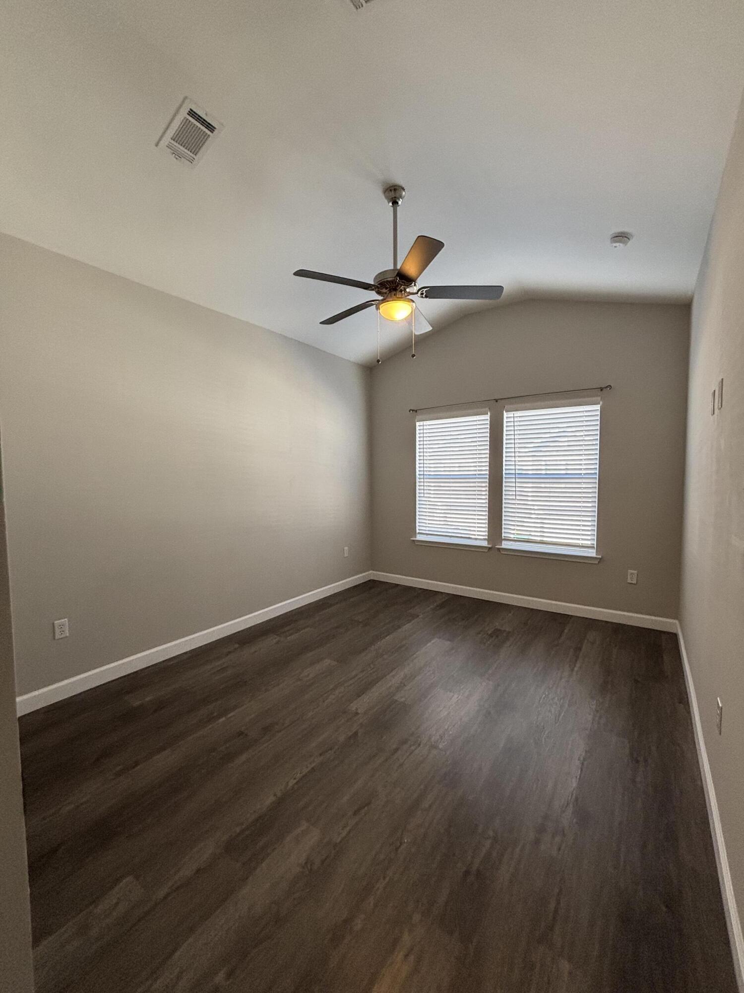 STABLE LANES - Residential Lease