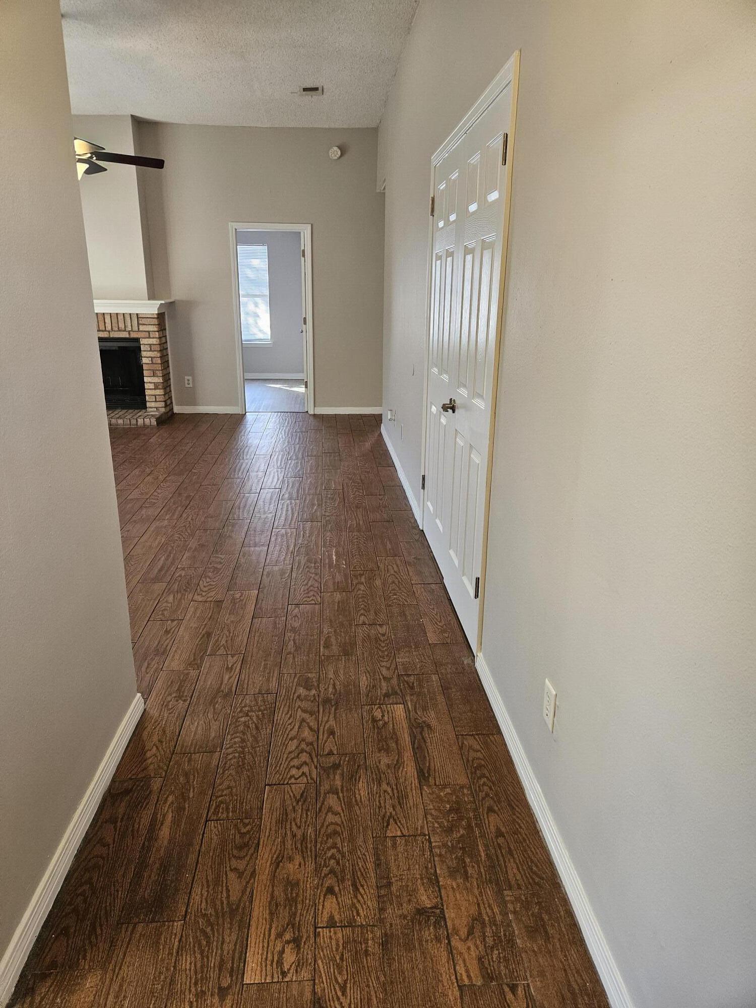 HOLLYROD PARK - Residential Lease