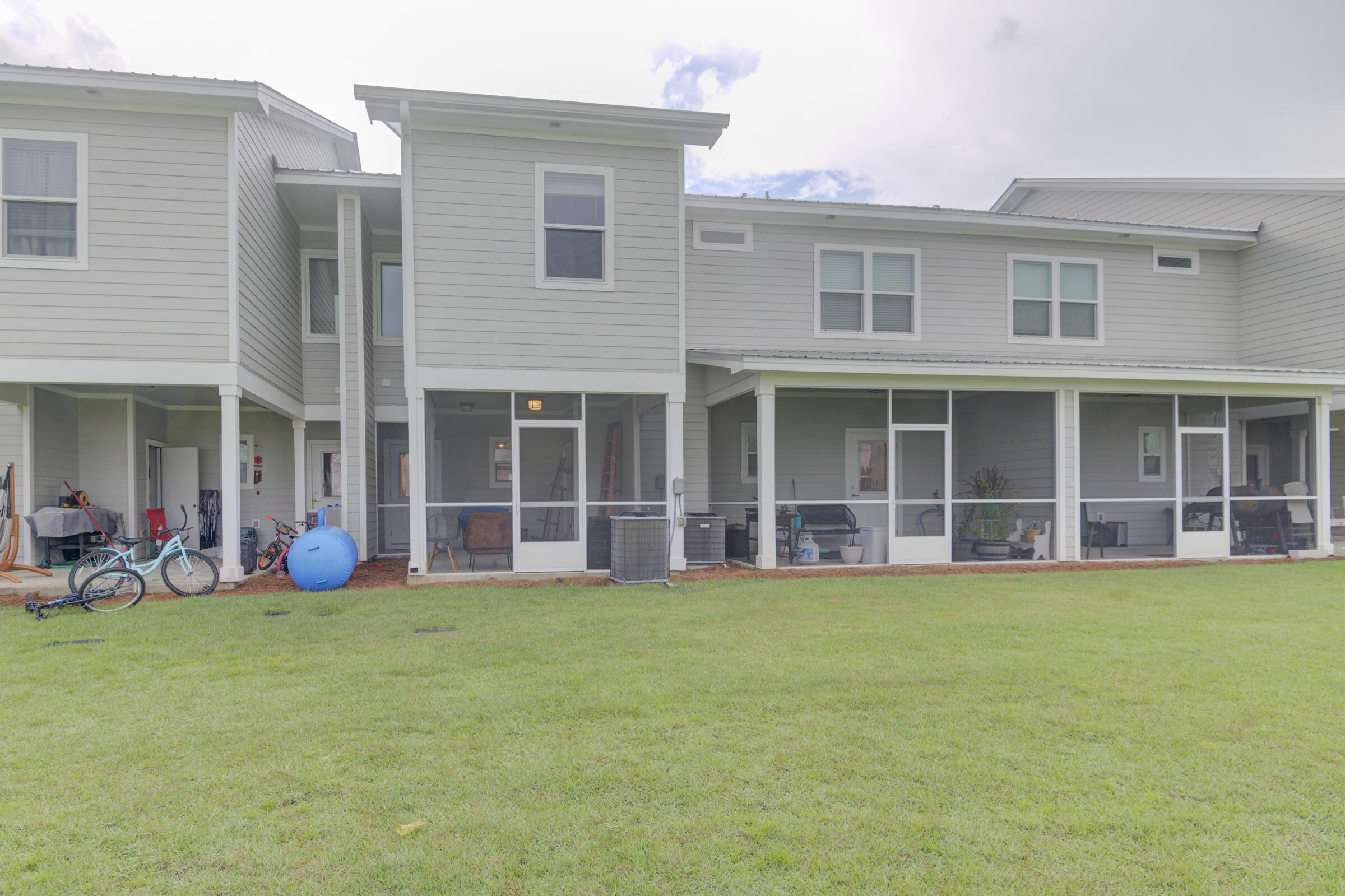 VERANDAS AT FREEPORT - Residential