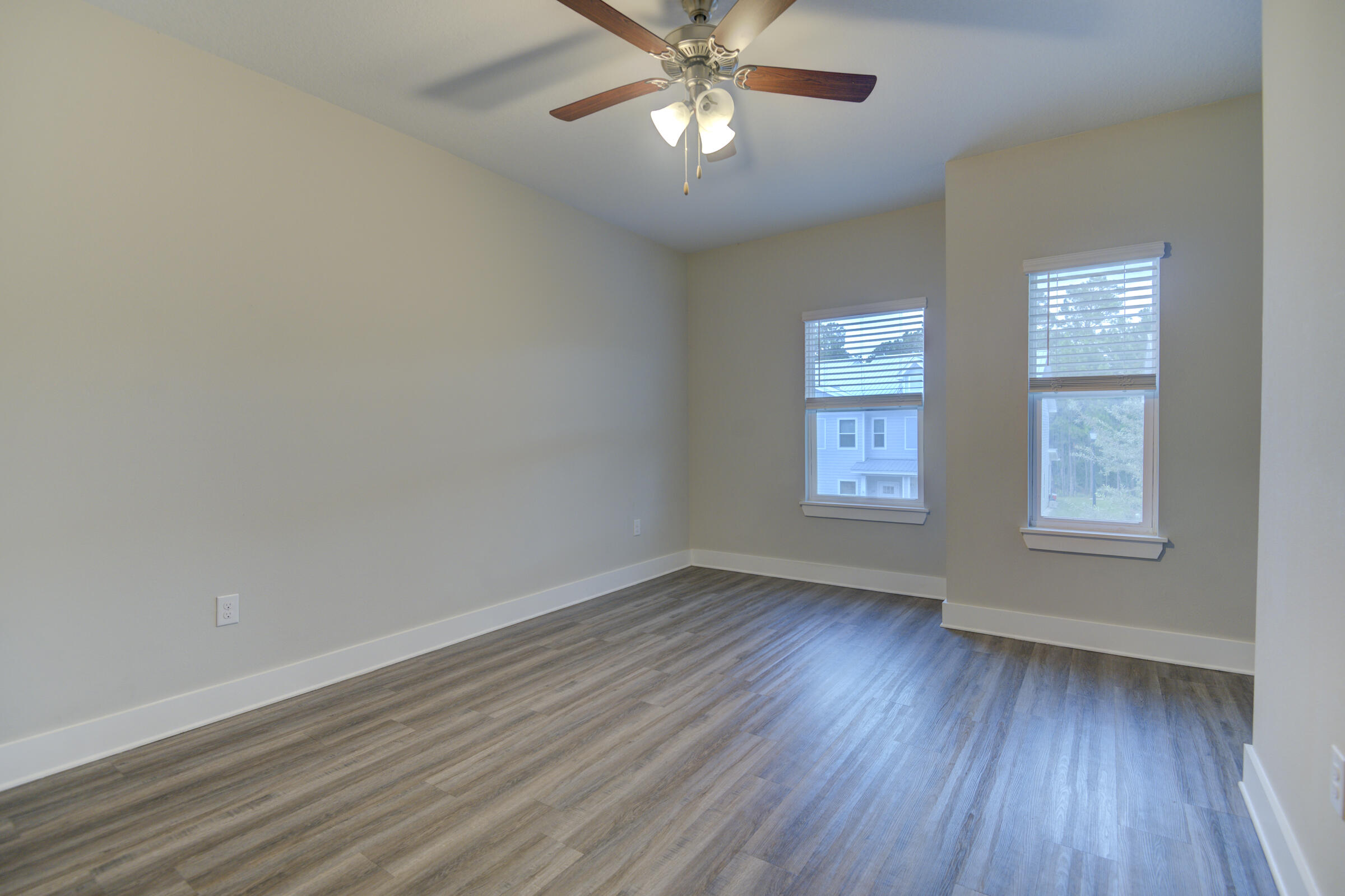 VERANDAS AT FREEPORT - Residential