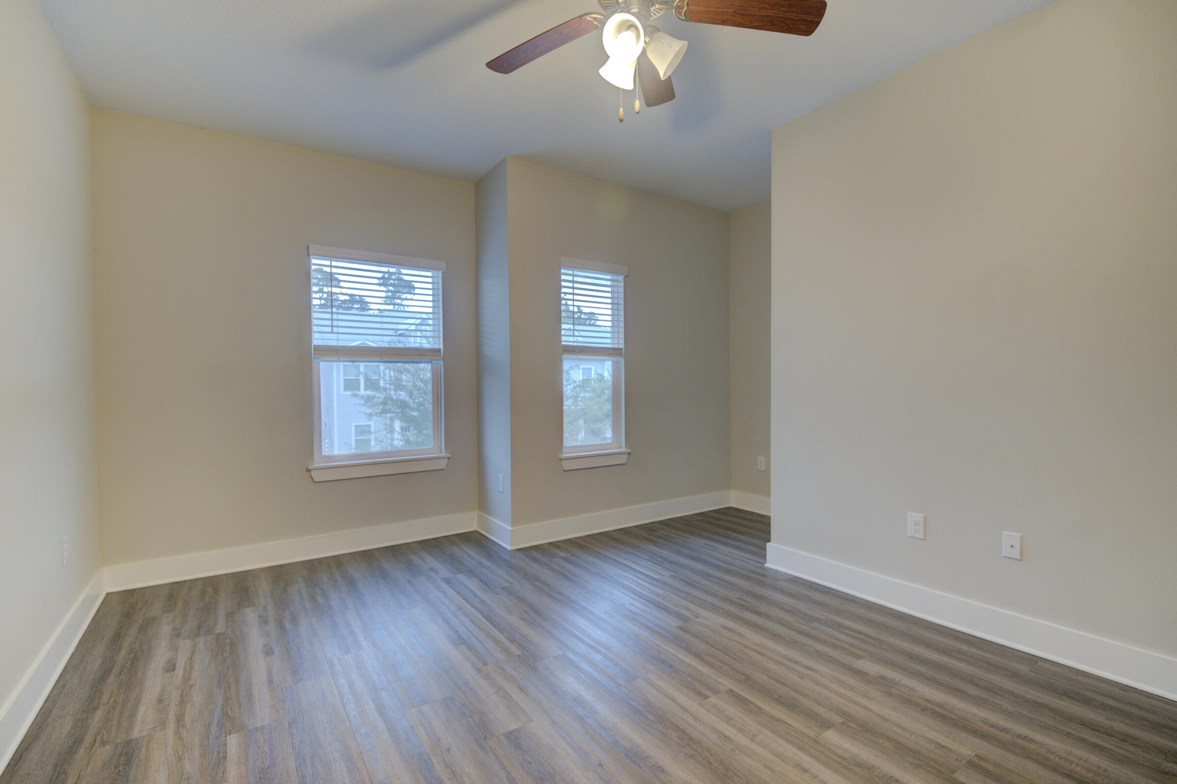 VERANDAS AT FREEPORT - Residential