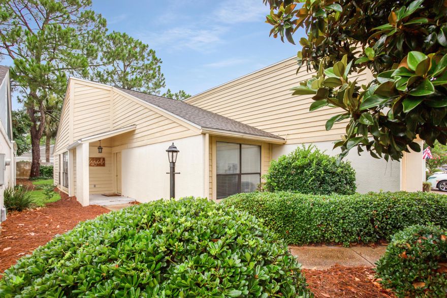 High demand single family home in Sandestin with 2-car garage and fenced back yard! Kitchen is updated with granite counter tops, new cabinets and stainless steel appliances. Interior of house freshly painted and new AC unit installed in 2019.  Open floor plan with fireplace in living room and sliding glass doors that lead out to the courtyard and backyard. L'Atrium is a circle of homes in an extremely low traffic neighborhood located a short distance from the SOA pool. L'Atrium owners enjoy access to the two heated SOA pools: One across from Linkside Village on Audubon Drive and the newly constructed Phil Hummel Aquatic Center centrally located at the Baytowne Ave Traffic Circle.