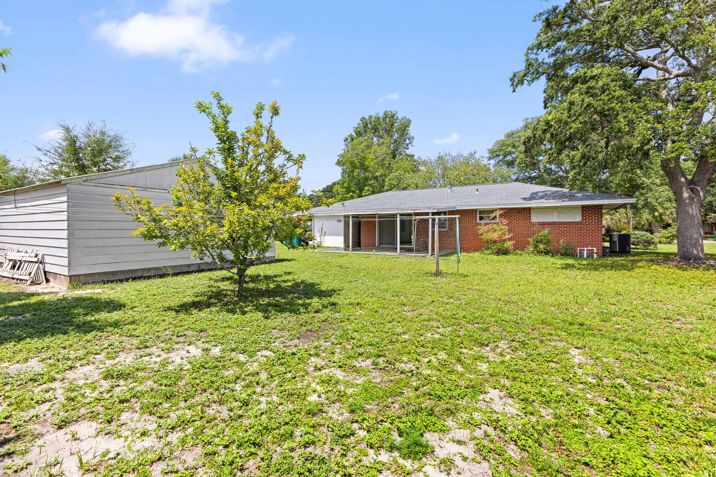 Eglin Highway - Residential