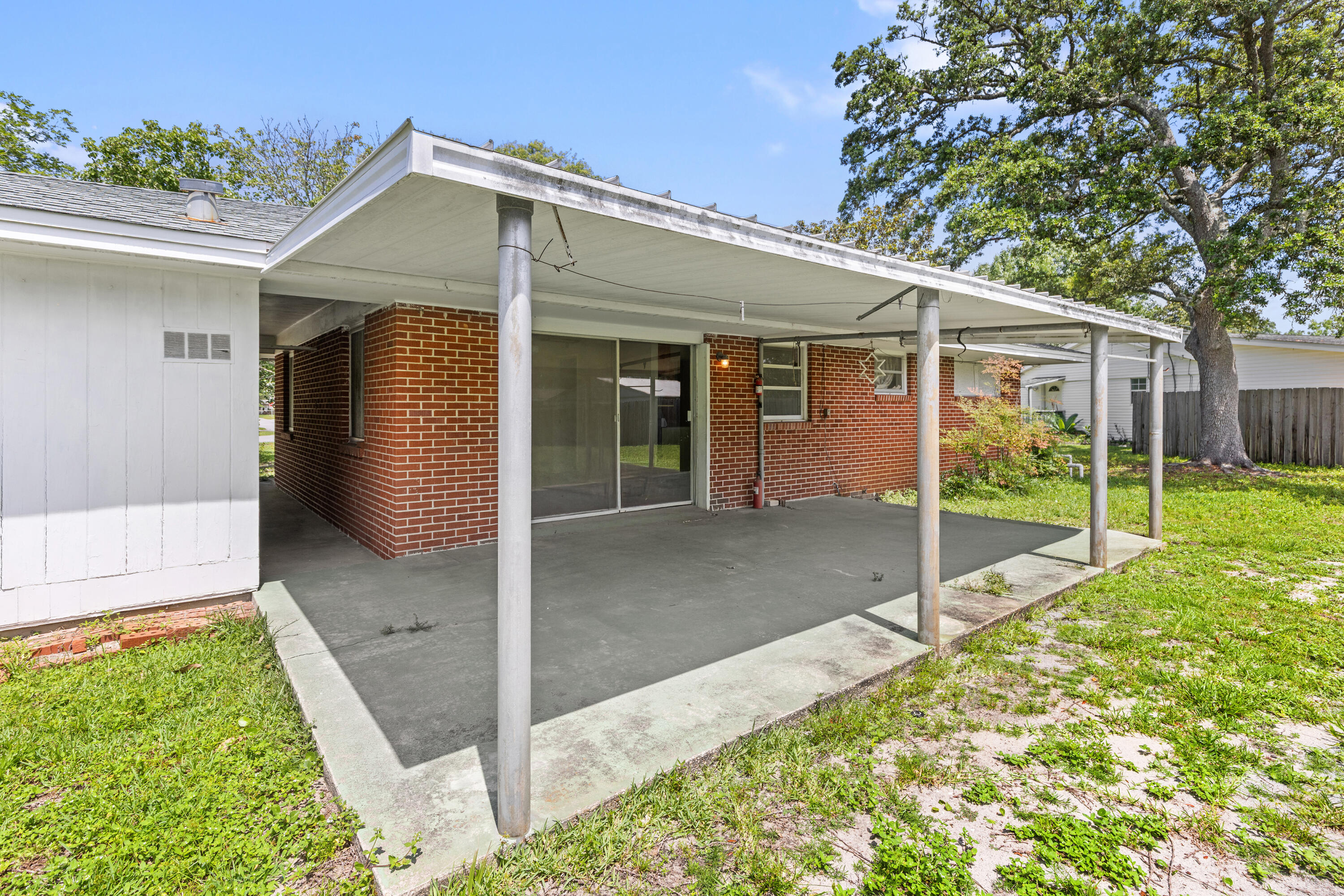 Eglin Highway - Residential