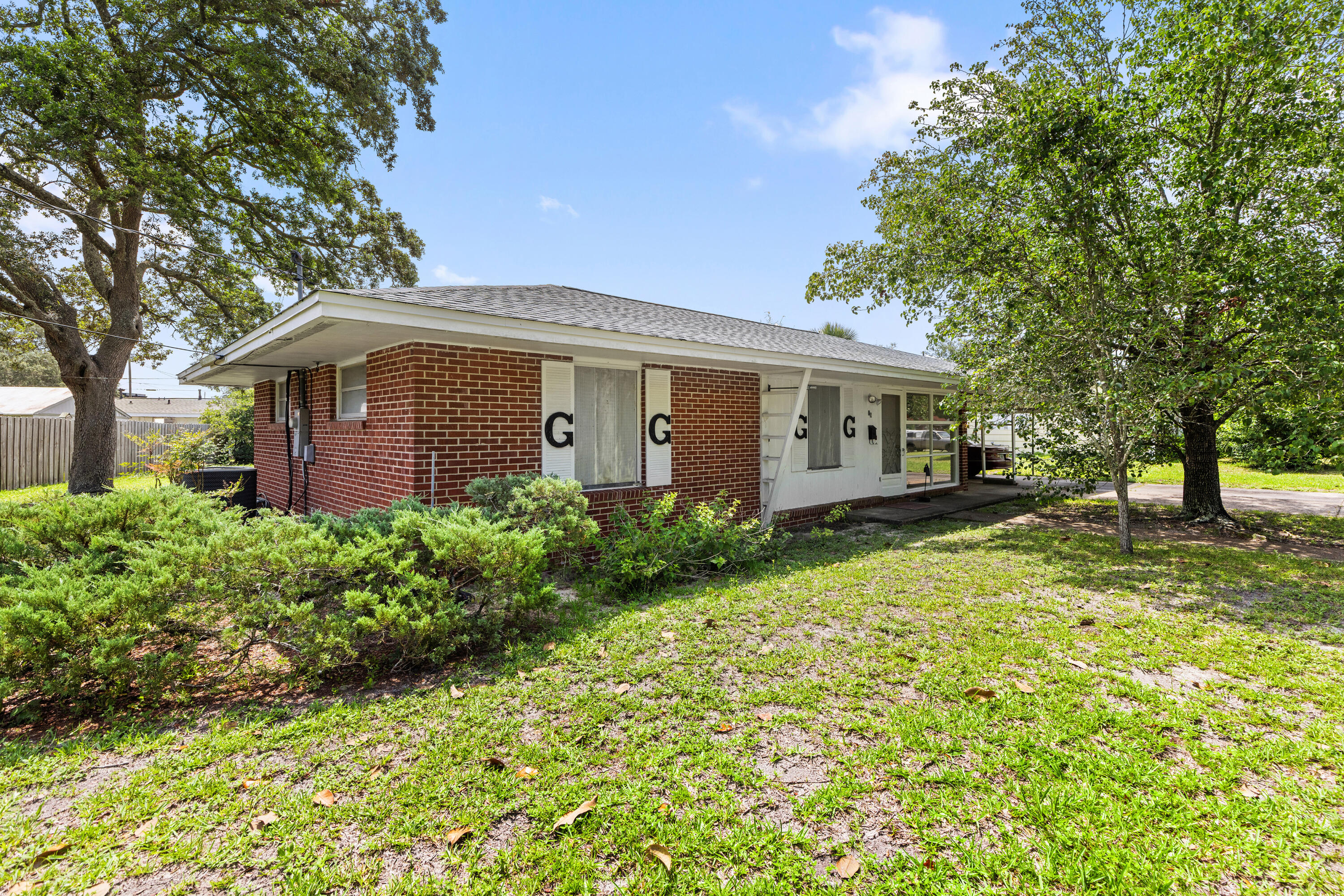 Eglin Highway - Residential