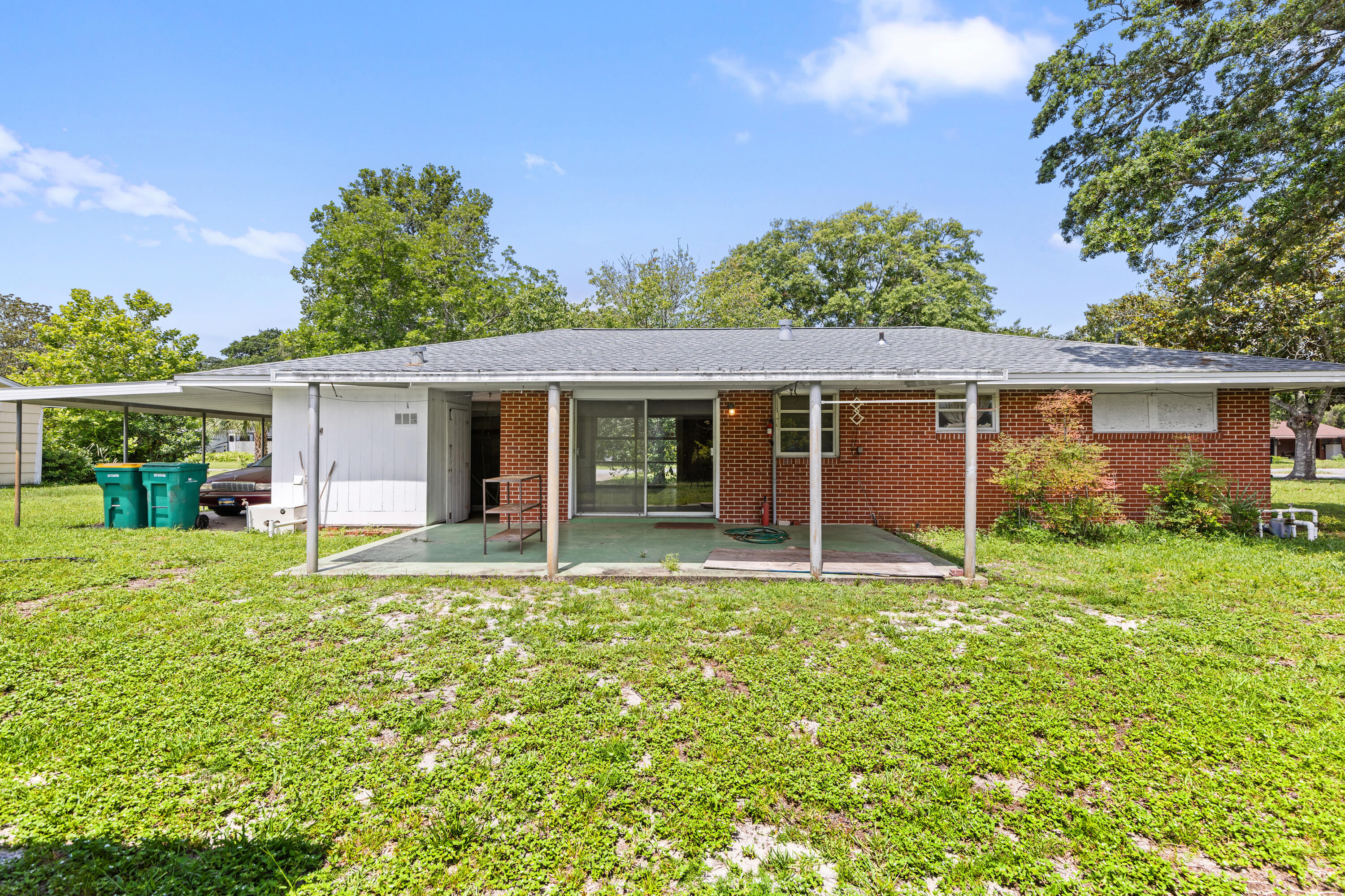 Eglin Highway - Residential