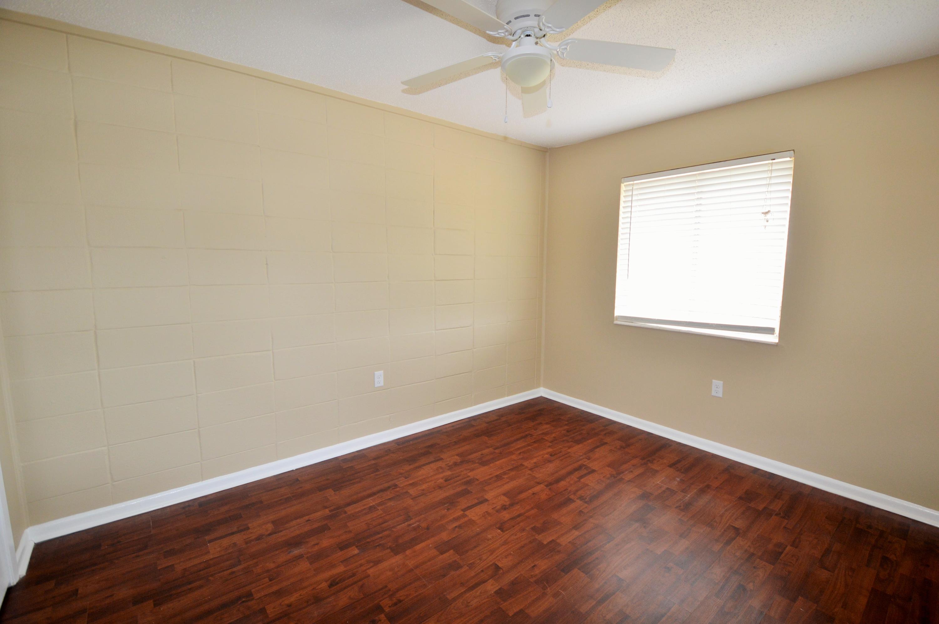 BREAKERS WEST - Residential