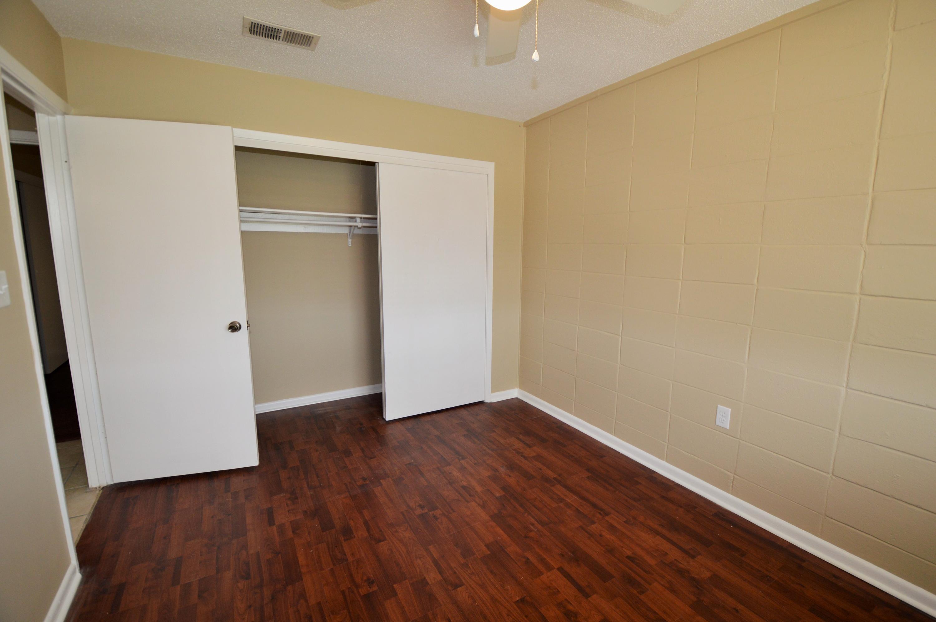 BREAKERS WEST - Residential