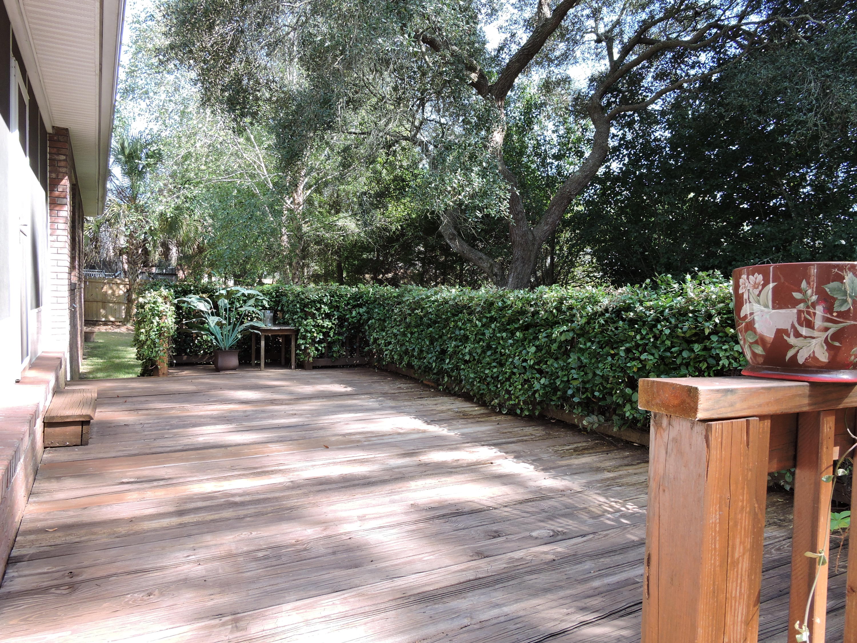 ROCKY BAYOU COUNTRY CLUB ESTATES 11 - Residential