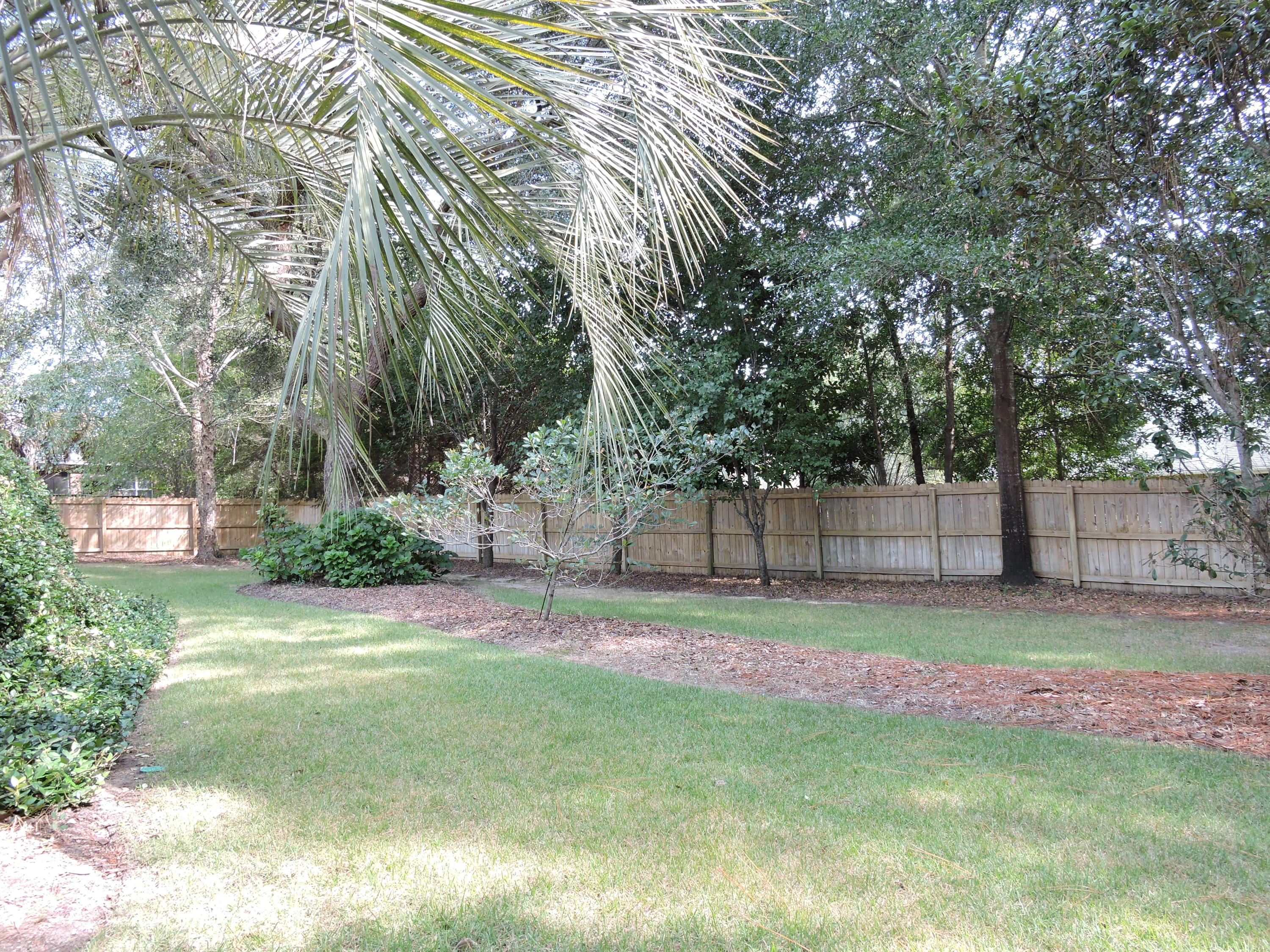 ROCKY BAYOU COUNTRY CLUB ESTATES 11 - Residential