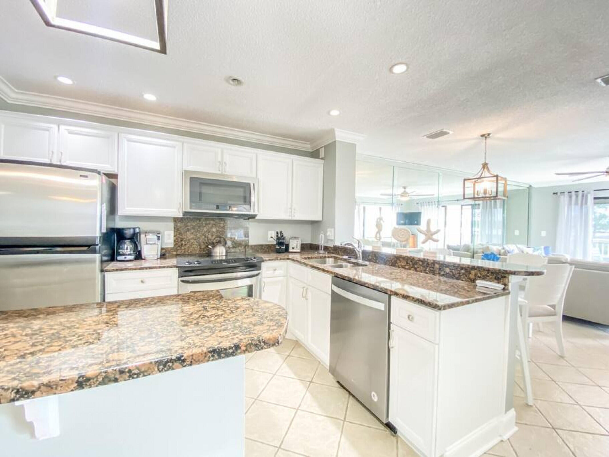 HARBOUR POINT - Residential