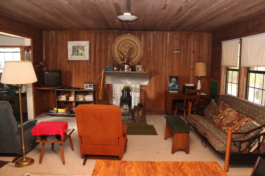 Andrews Lake Fishcamp - Land