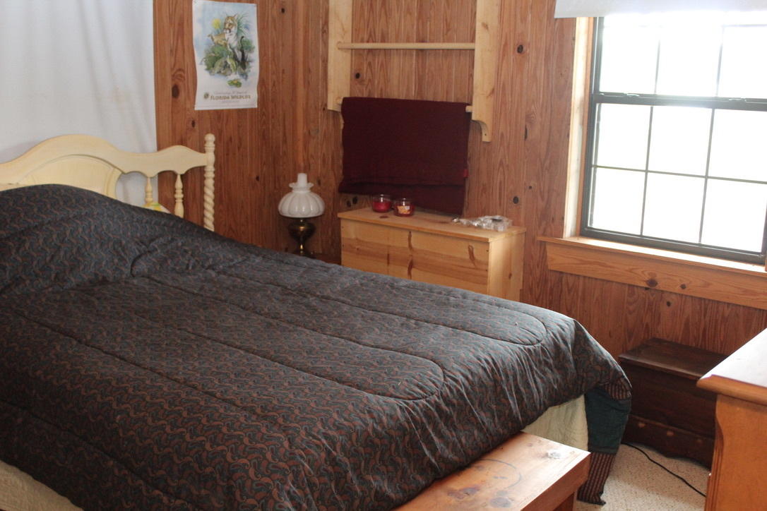 Andrews Lake Fishcamp - Land